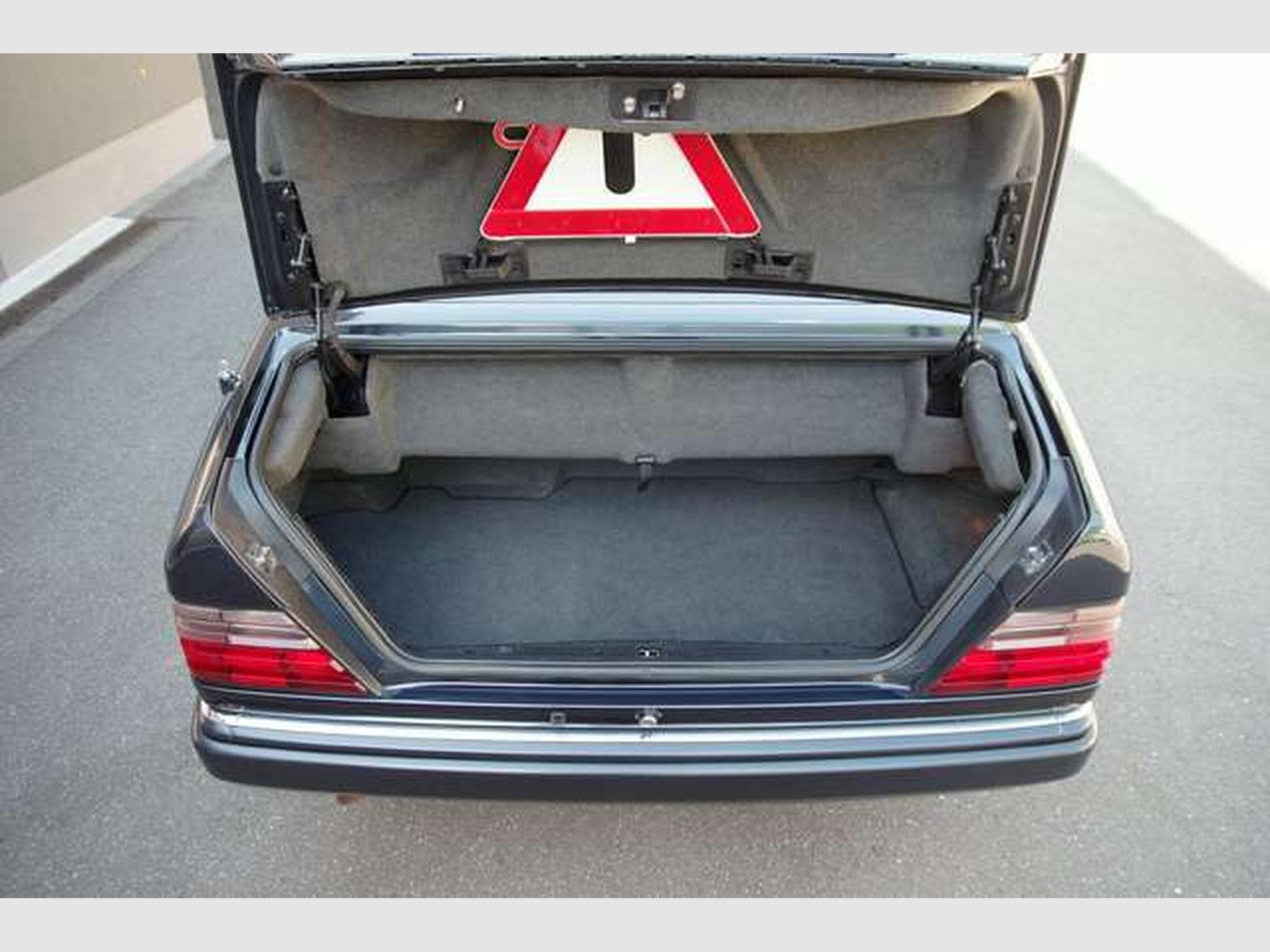 Mercedes E 200 E 200 Cabrio*W124,Automatic,Sitzheizung,Tempomat (1996) - Foto 15