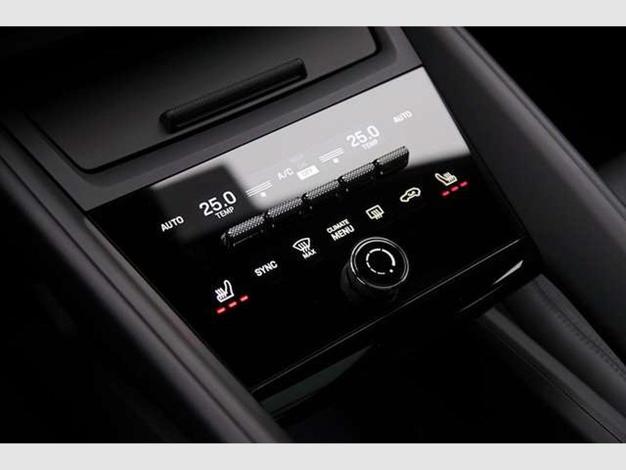 Porsche Macan Macan 4*21"MacanDesign,ACC,AHK,PANO,BOSE,HeadUp* (2025) - Photo 15