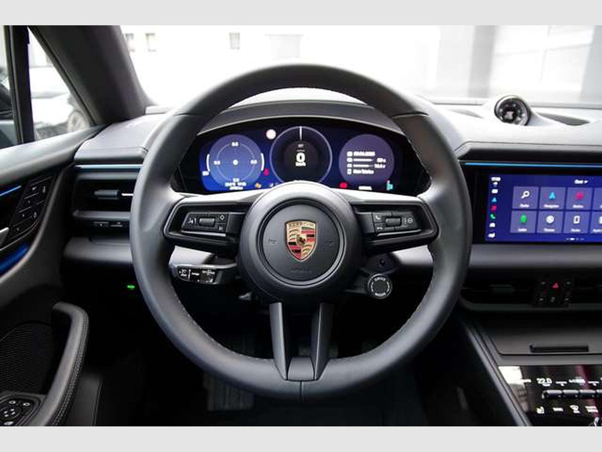 Porsche Macan Macan 4*21"MacanDesign,ACC,AHK,PANO,BOSE,HeadUp* (2025) - Photo 9