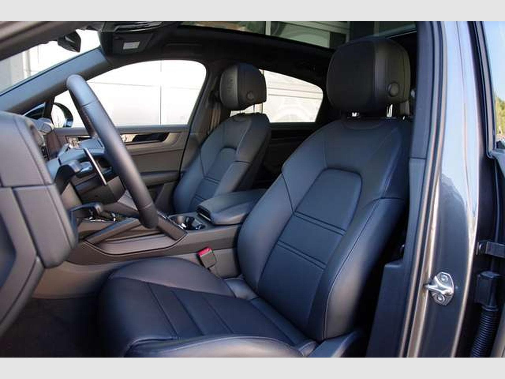 Porsche Cayenne Cayenne Coupe E-Hybrid Black Edition*BFD,Head-Up (2026) - Foto 6