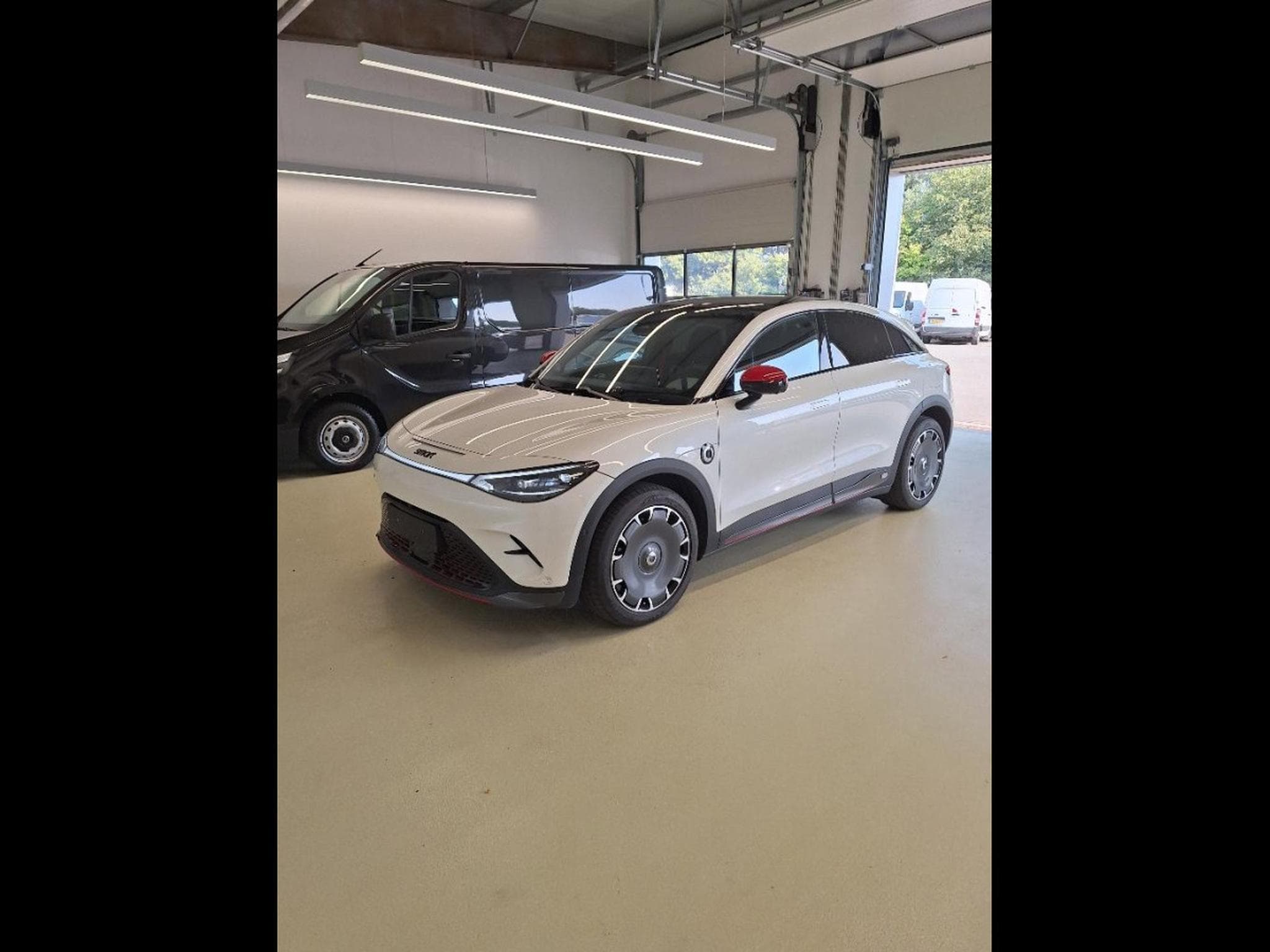 Smart #3 BEV 66KWH 25TH ANNIVERSARY EDITION AUTO (2024) - Photo 1