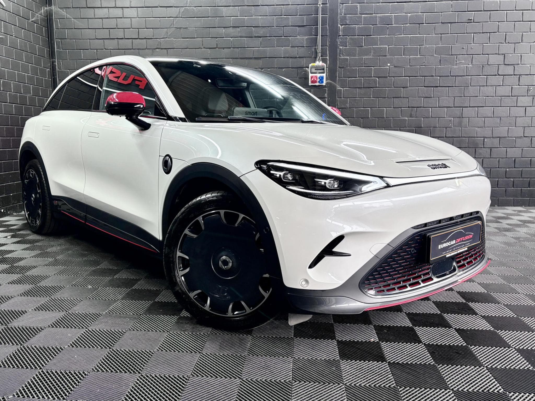 Smart #3 BEV 66KWH 25TH ANNIVERSARY EDITION AUTO (2024) - Photo 3