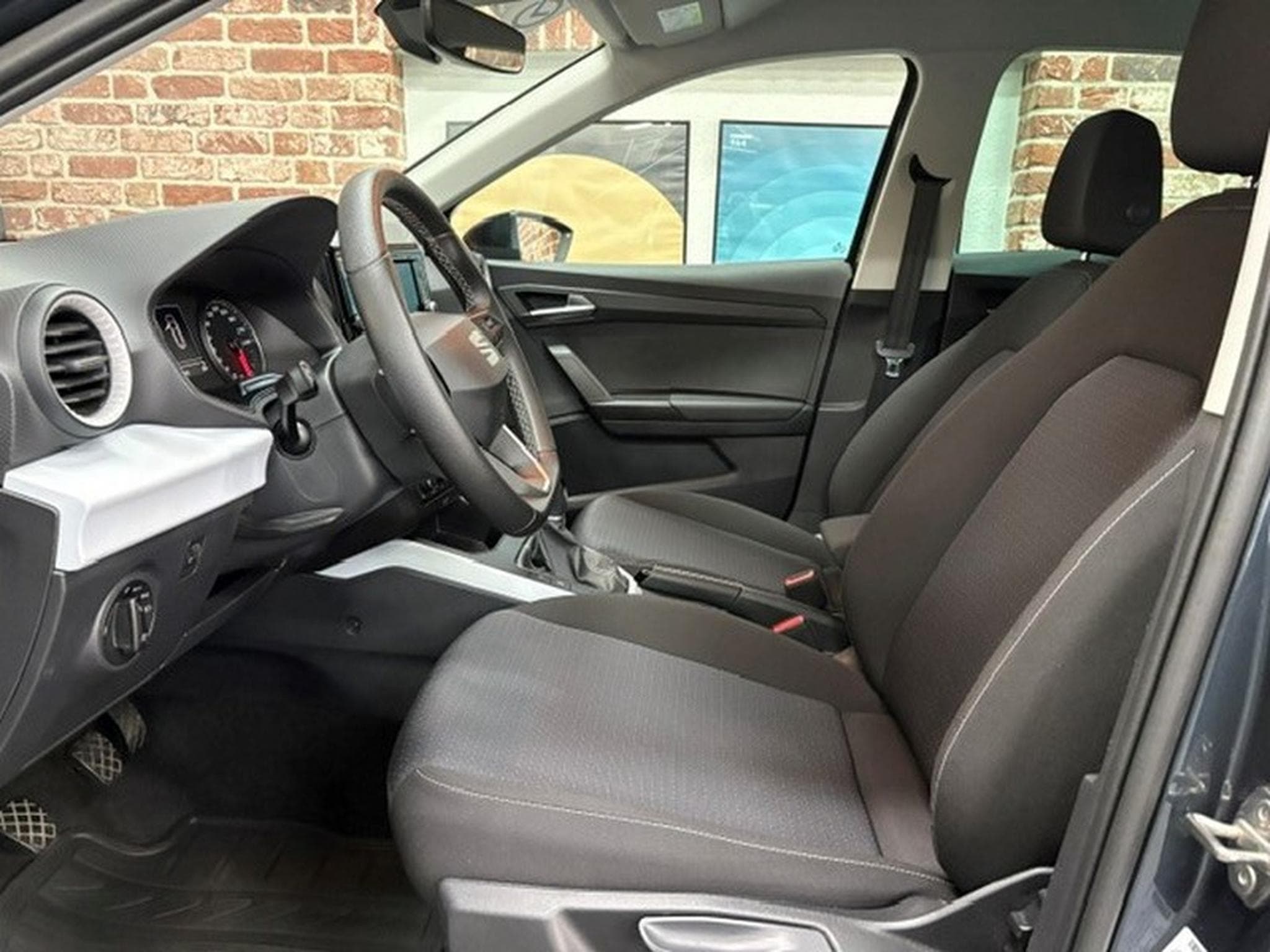 Seat Arona Arona 1.0 TSi 95cv MOVE FULL LINK (2023) - Photo 5