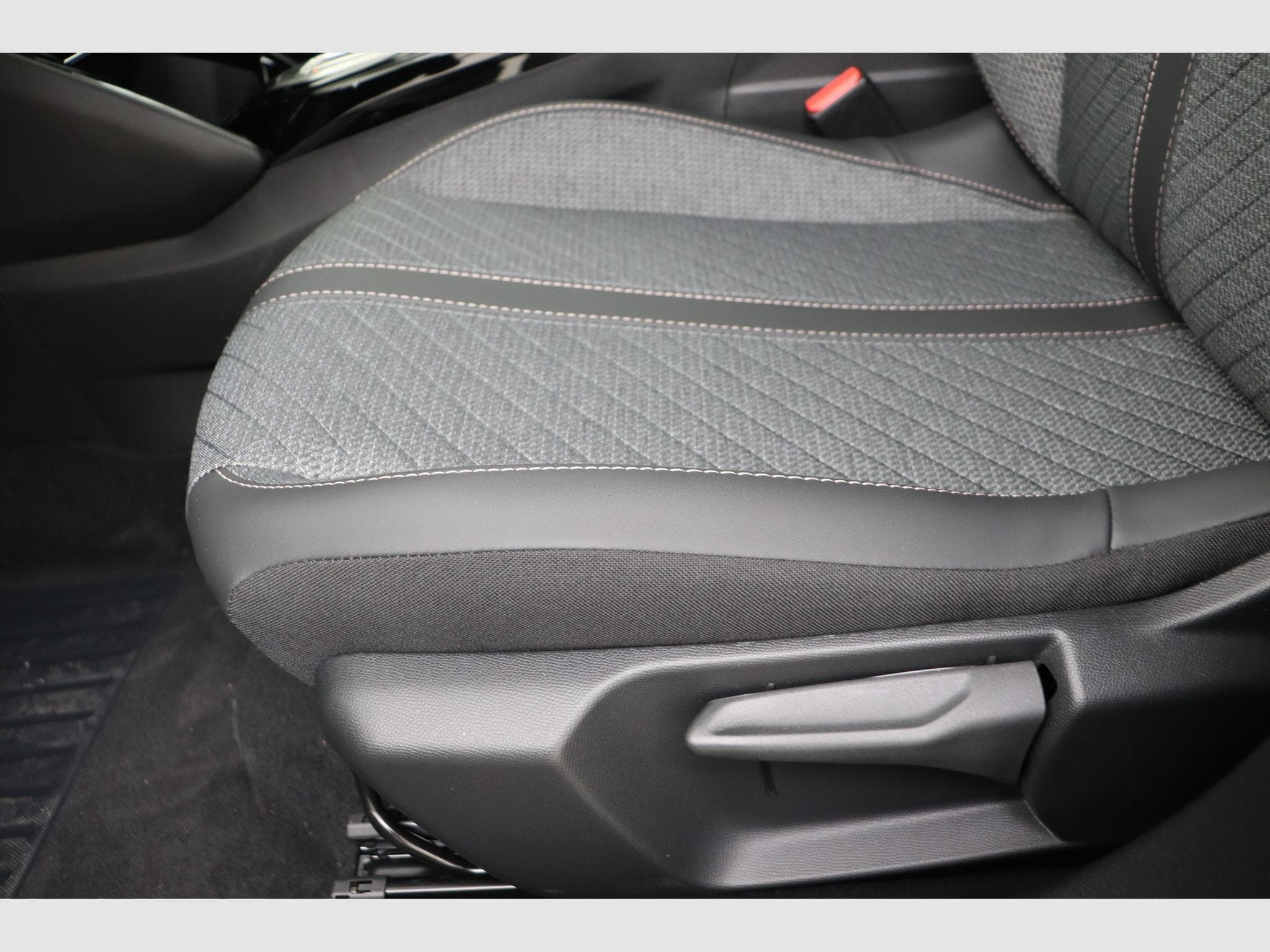 Peugeot 2008 Allure (2026) - Foto 14
