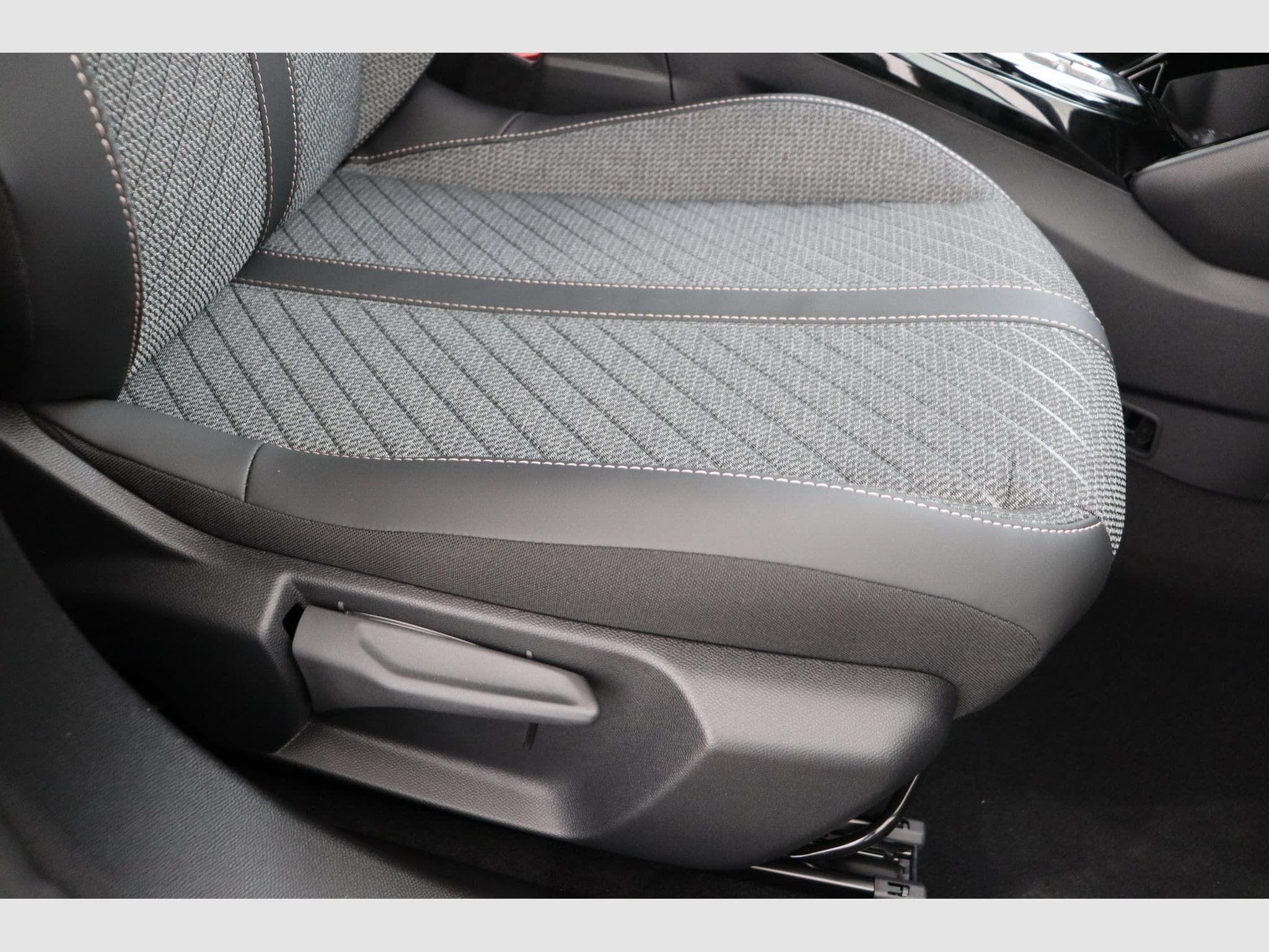 Peugeot 2008 Allure (2026) - Foto 15