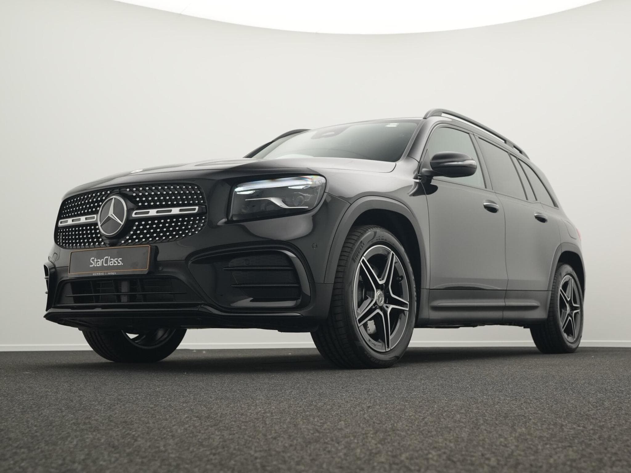 Mercedes GLB 220 d 4MATIC Multi+AHK+Totw+Burm+Night (2025) - Foto 10