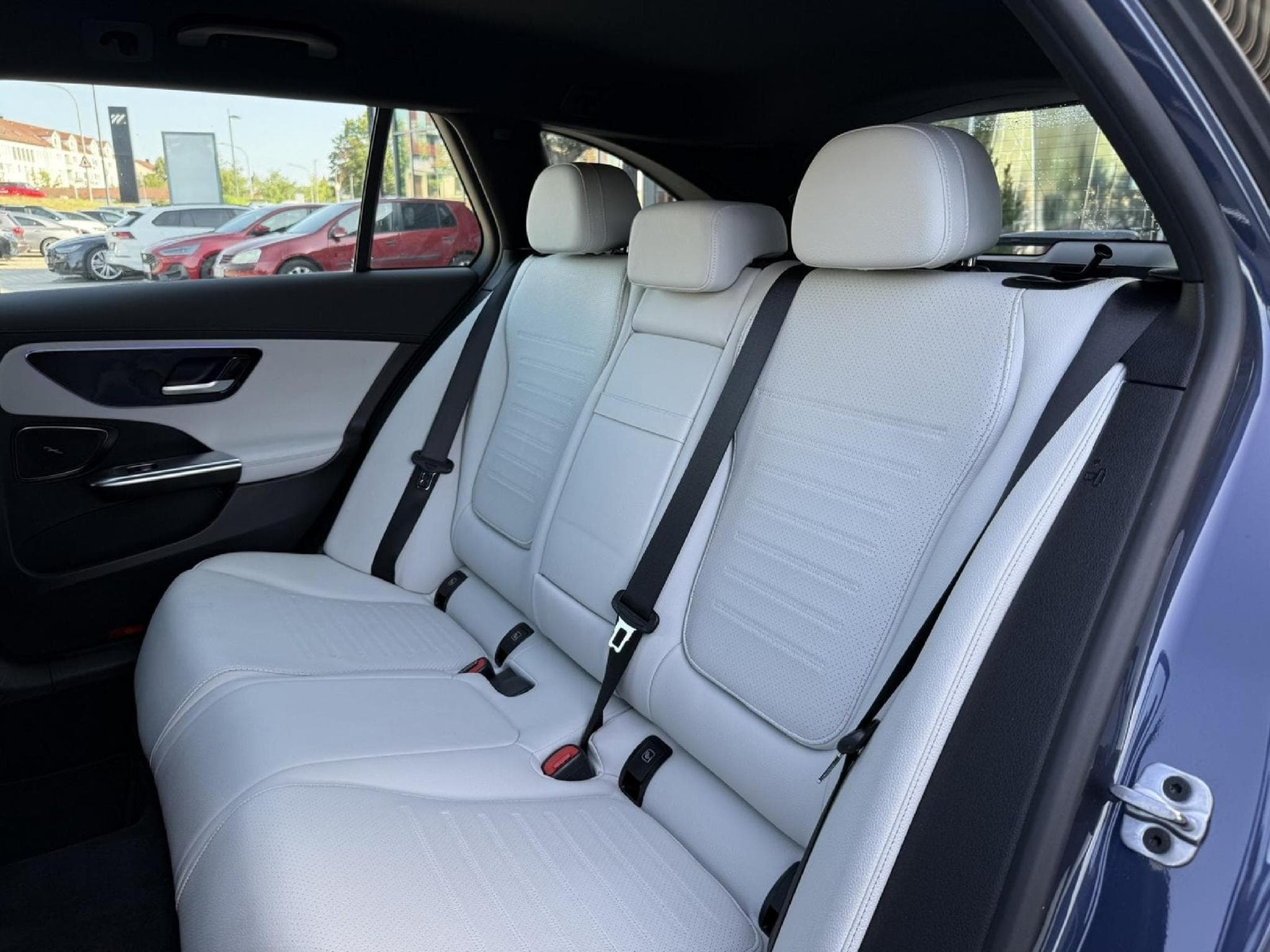 Mercedes C 300 AMG-Line (2023) - Foto 18