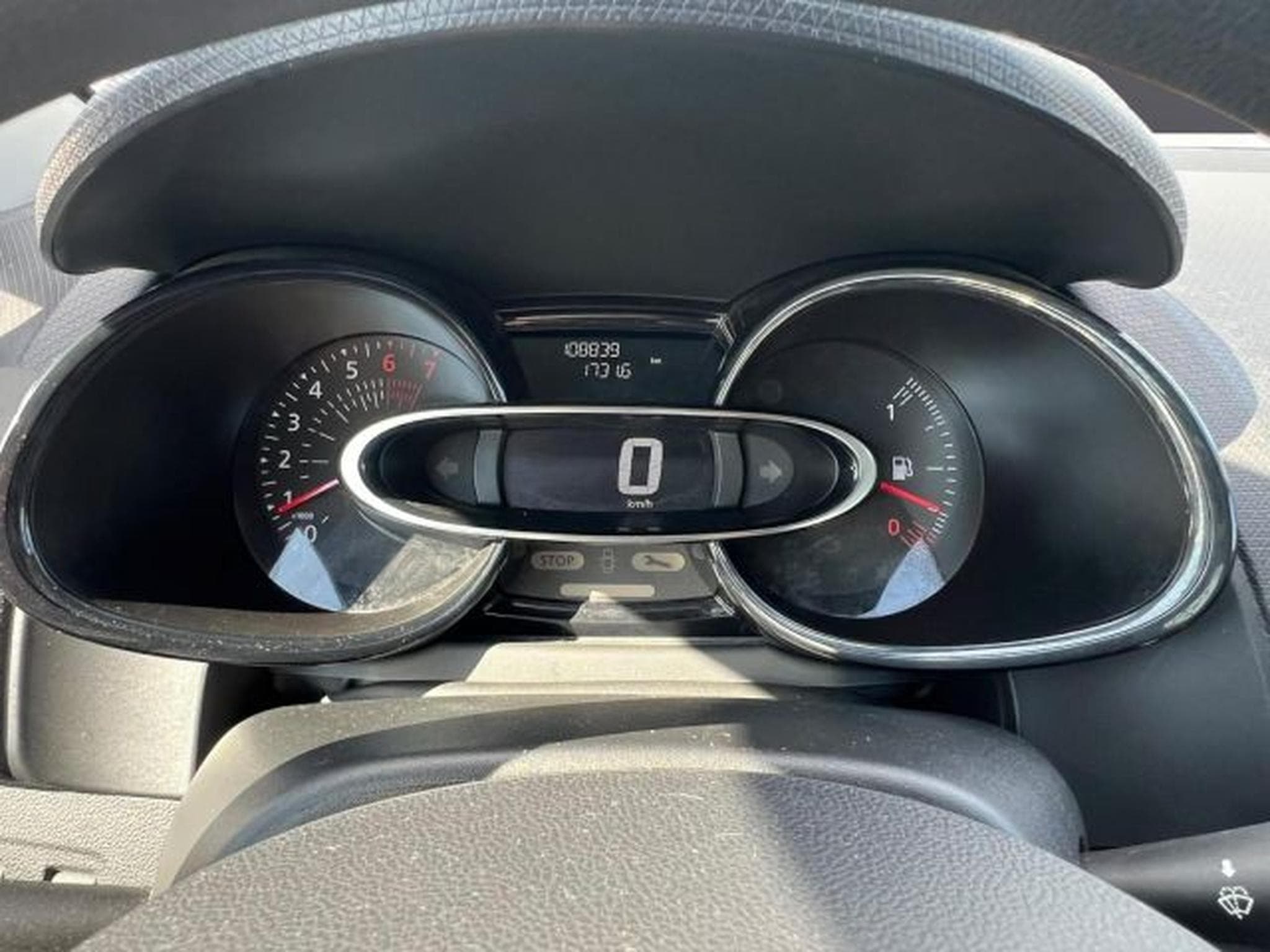 Renault Clio Clio IV Start/Stop TEMPOMAT,ESP,USB,ABS (2017) - Photo 10
