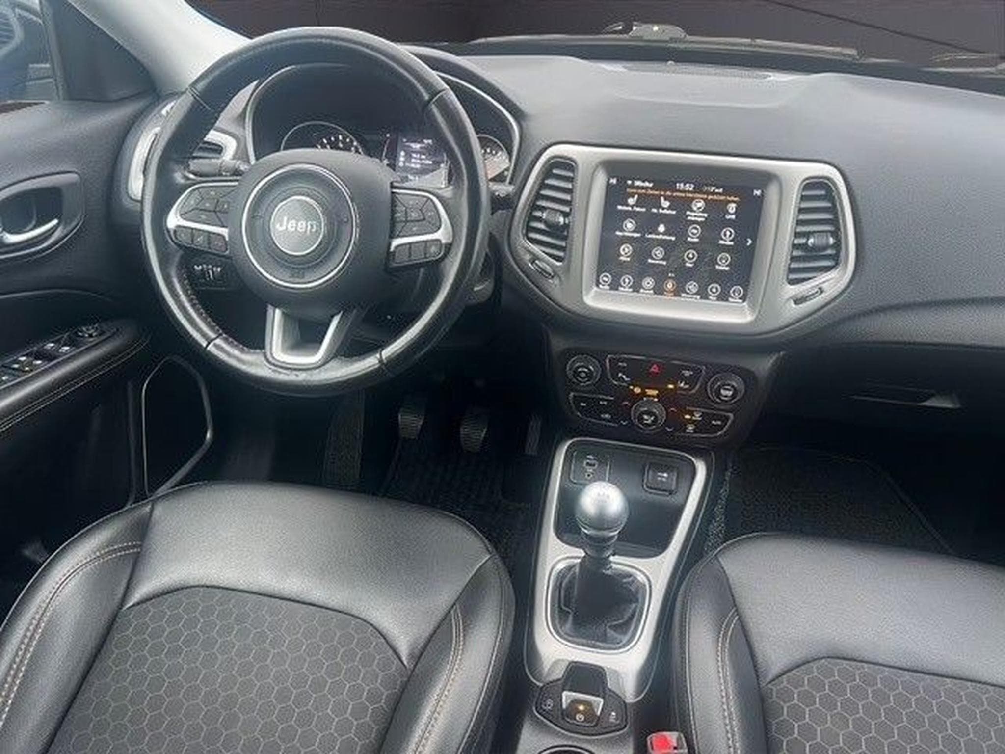 Jeep Compass Compass Longitude FWD KLIMA,NAVI,PDC,TEMPOMAT,BT (2019) - Photo 10