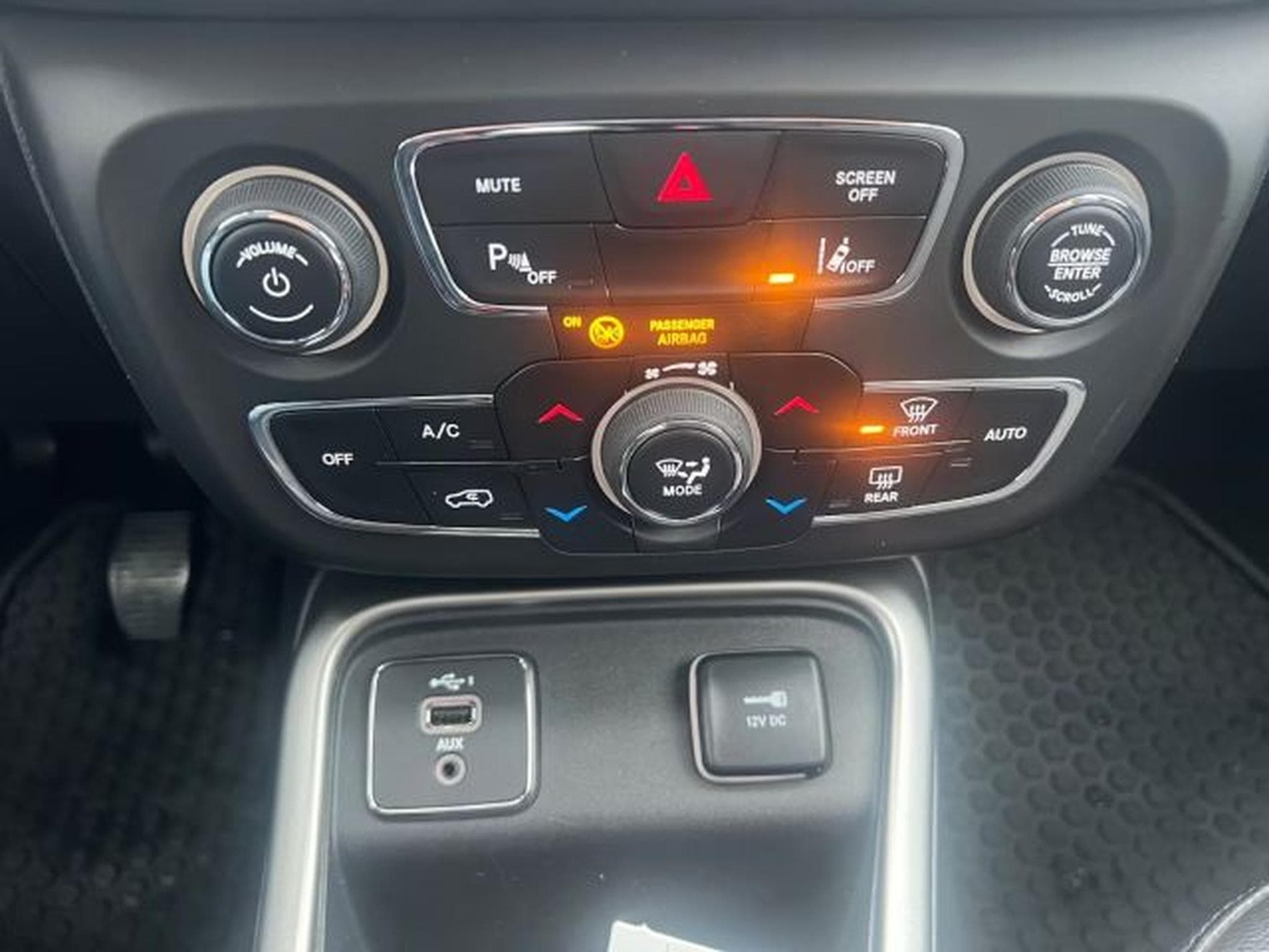 Jeep Compass Compass Longitude FWD KLIMA,NAVI,PDC,TEMPOMAT,BT (2019) - Photo 9