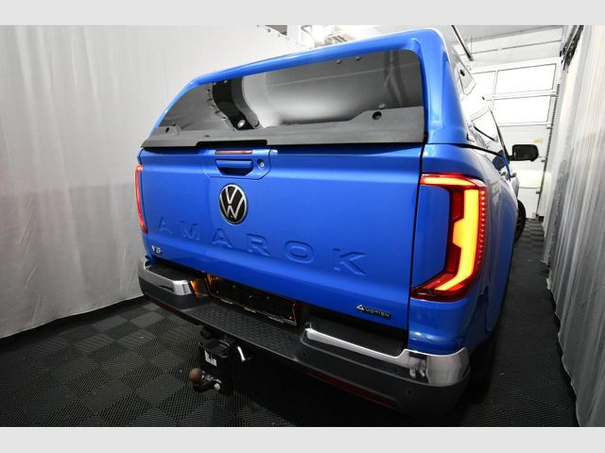 VW Amarok Amarok 3.0 TDI Aventura DC, Hardtop. AHK, Leder, (2023) - Photo 3