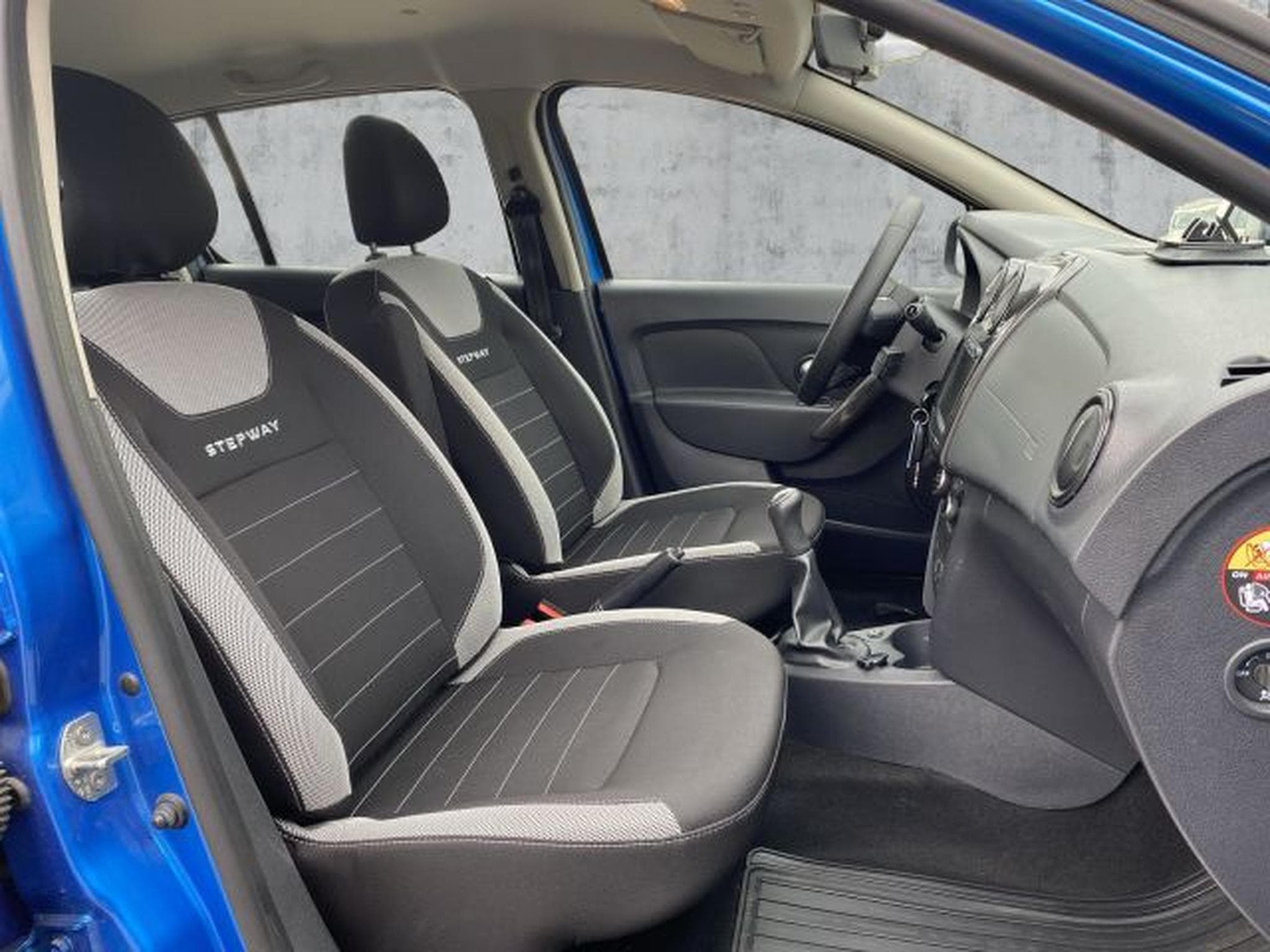 Dacia Sandero Sandero II Stepway Anniversary NAVI LED RFK SHZG (2019) - Photo 13