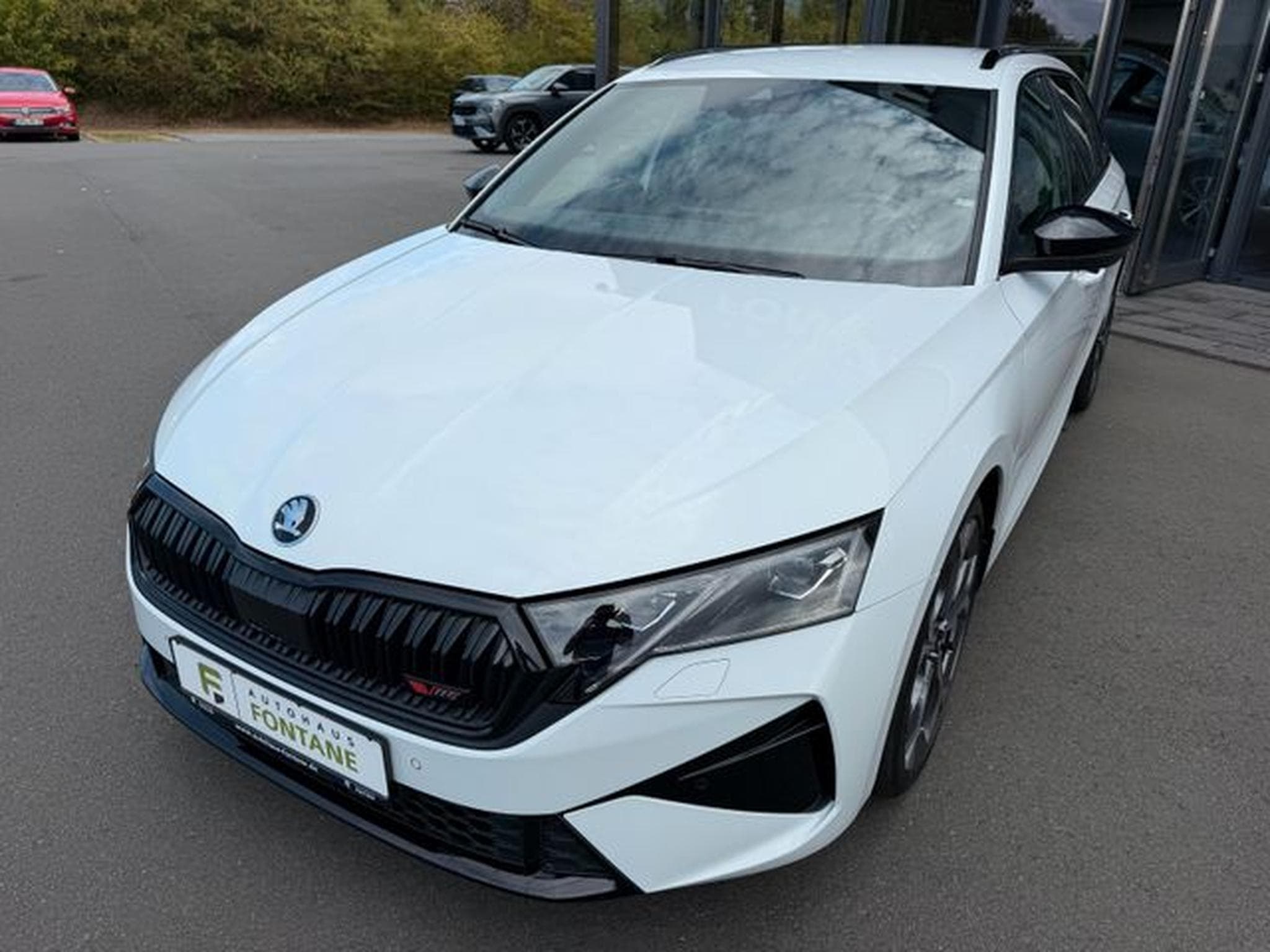Skoda Octavia Octavia Kombi 2.0TSI RS 19" Virtual Facelift ACC (2024) - Photo 2
