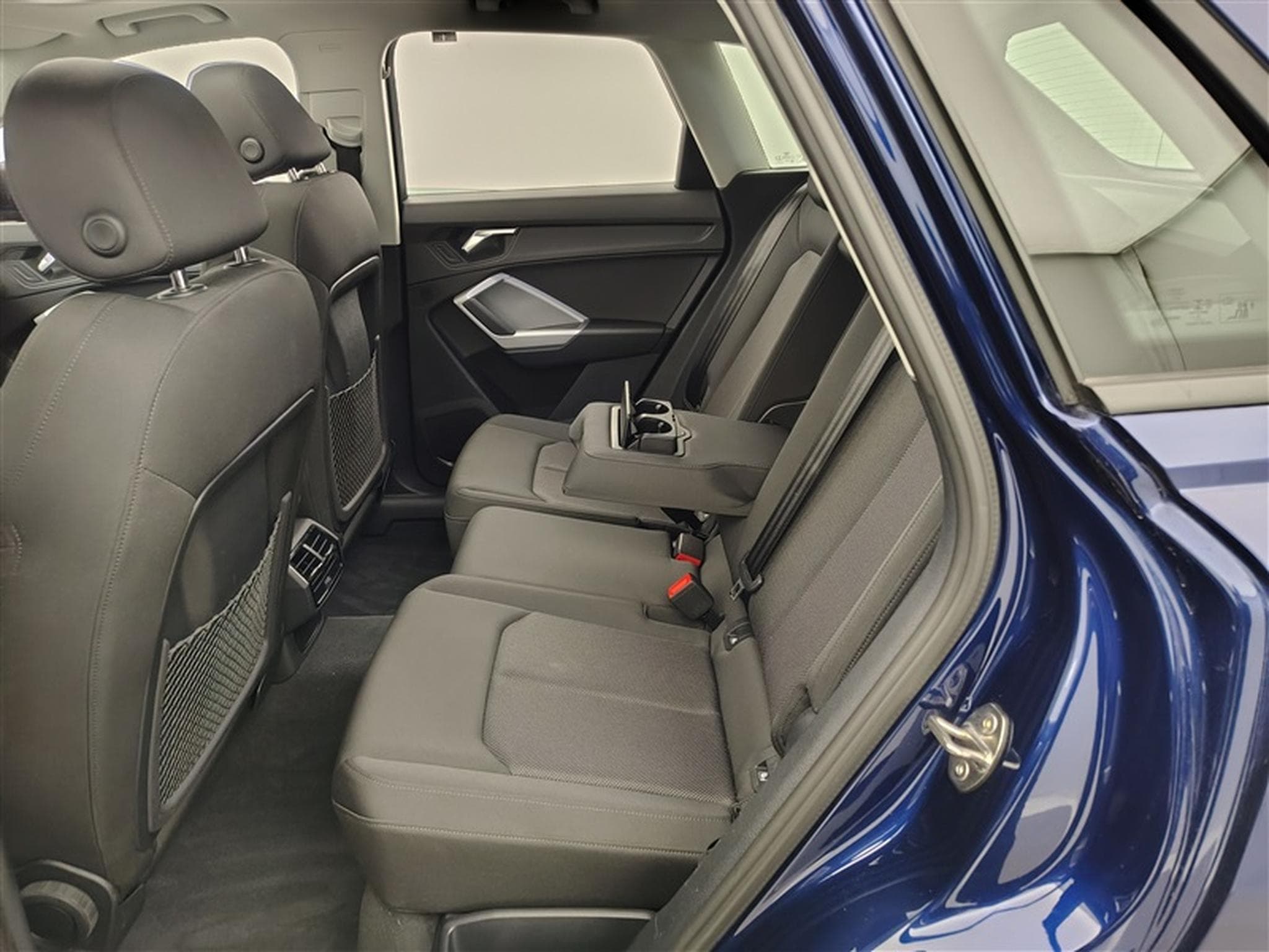Audi Q3 PHEV 45 TFSIe S-Tronic S-Line NAVI / CAMERA / TO PANO (2021) - Photo 13