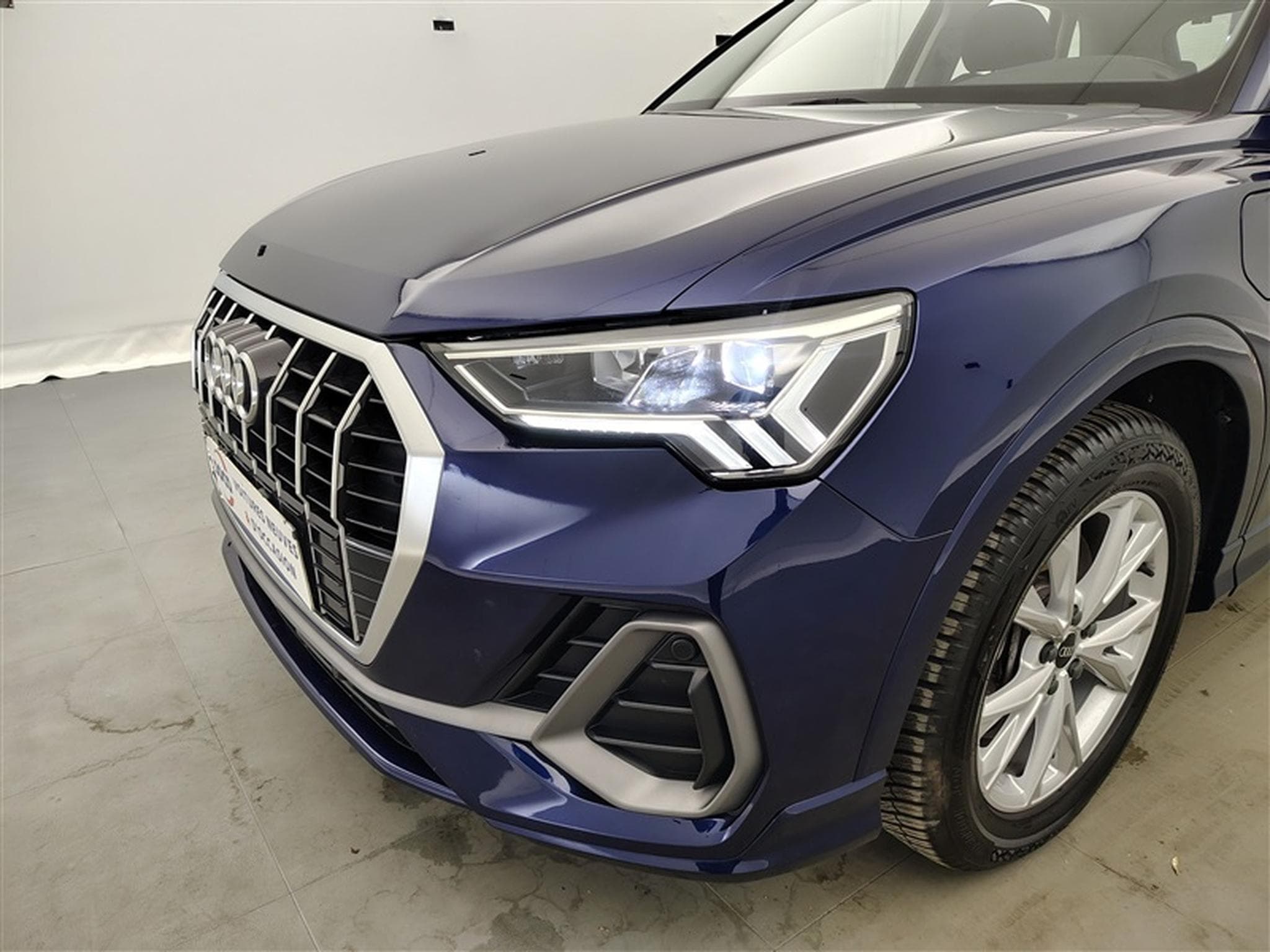 Audi Q3 PHEV 45 TFSIe S-Tronic S-Line NAVI / CAMERA / TO PANO (2021) - Photo 15