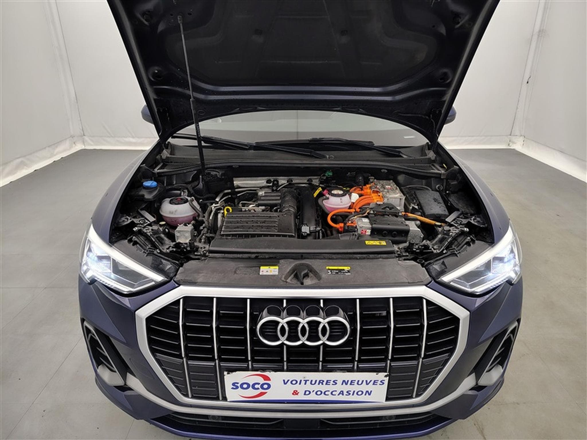 Audi Q3 PHEV 45 TFSIe S-Tronic S-Line NAVI / CAMERA / TO PANO (2021) - Photo 20