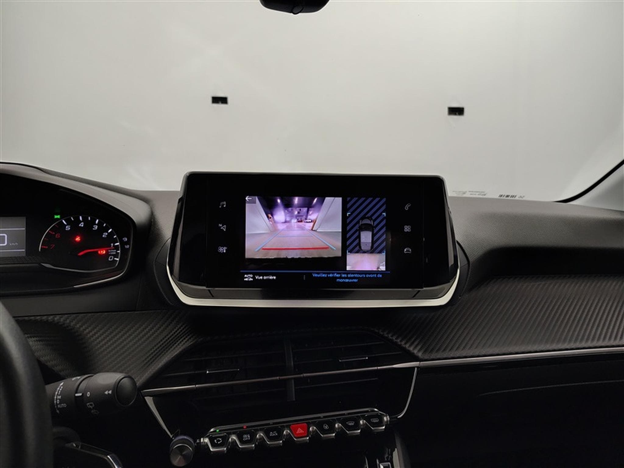 Peugeot 208 1.2i PureTech Allure CARPLAY / S-CUIR / CLIM / FULL LED (2022) - Photo 18