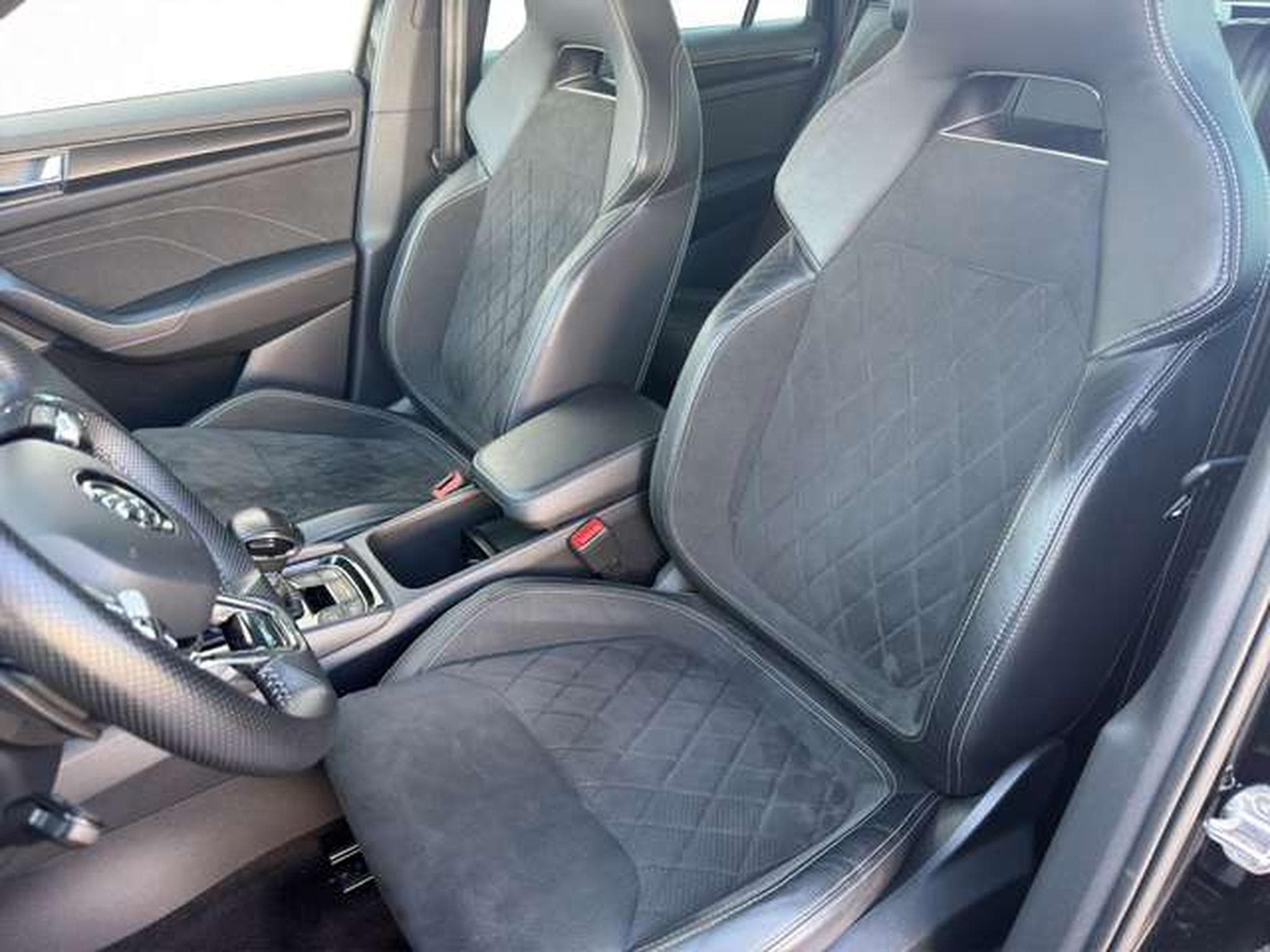Skoda Kodiaq Sportline 4x4/7-Sitze/ACC/Side-Assist/Nav (2023) - Photo 9