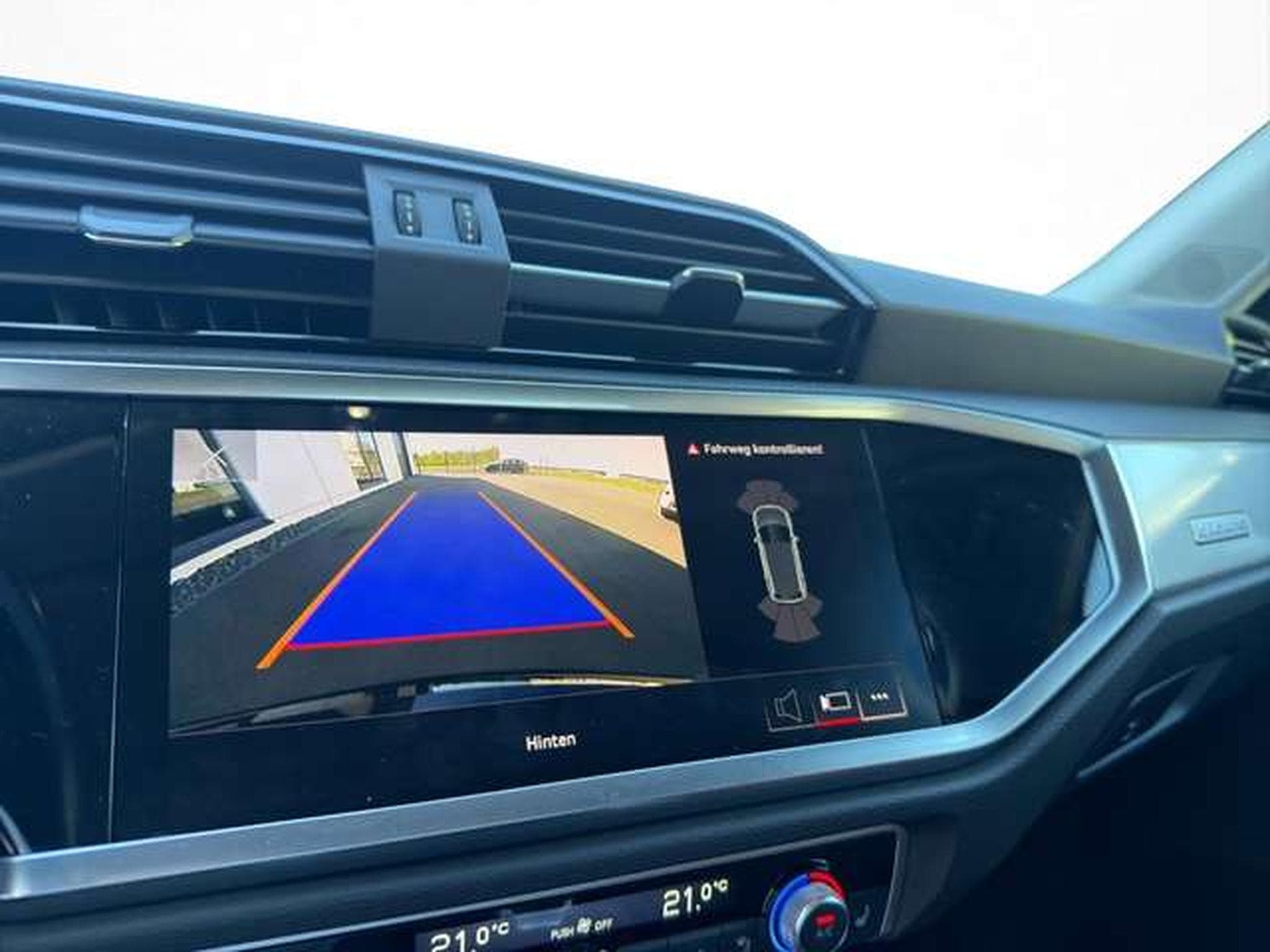 Audi Q3 40 TDI quattro S line/Leder/LED/Navi/AHK (2023) - Photo 23