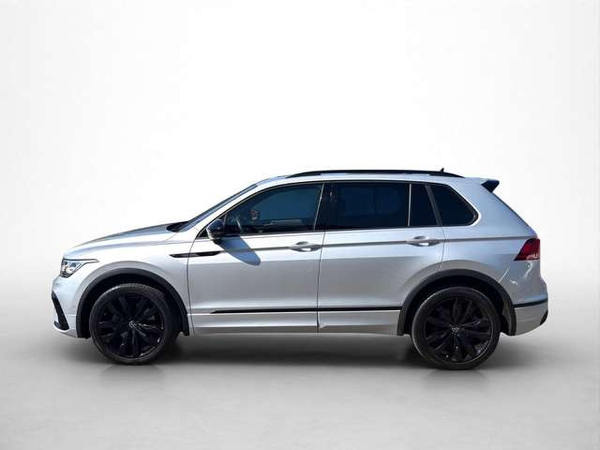 VW Tiguan R-Line 4Motion/Matrix/AHK/Black/DCC (2022) - Photo 3