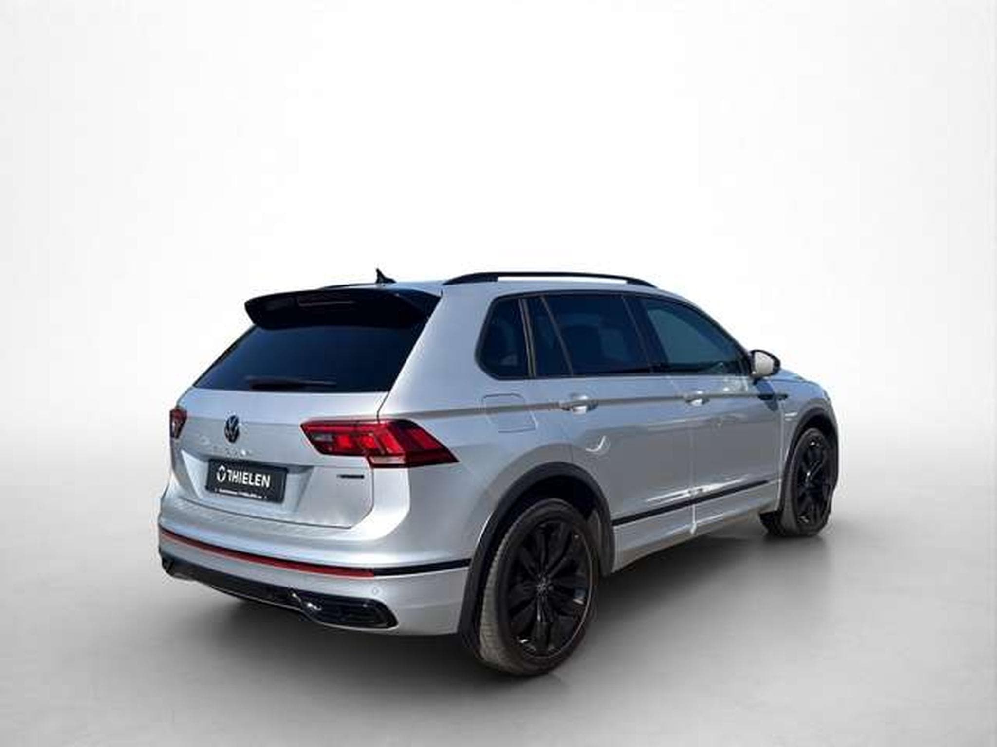 VW Tiguan R-Line 4Motion/Matrix/AHK/Black/DCC (2022) - Photo 6