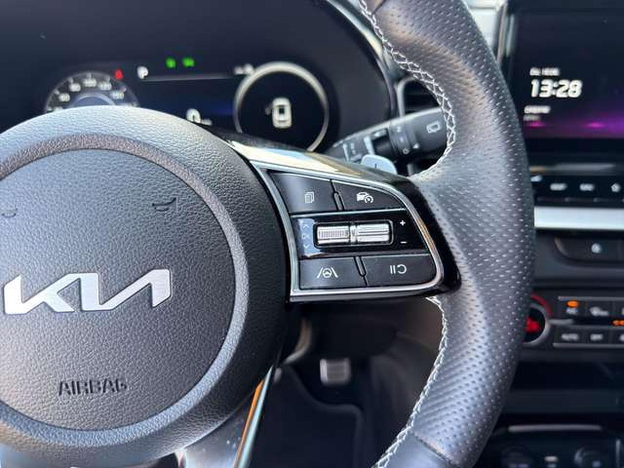 Kia Ceed GT Line/Navi/Kamera/17"Alu/LED (2022) - Photo 24