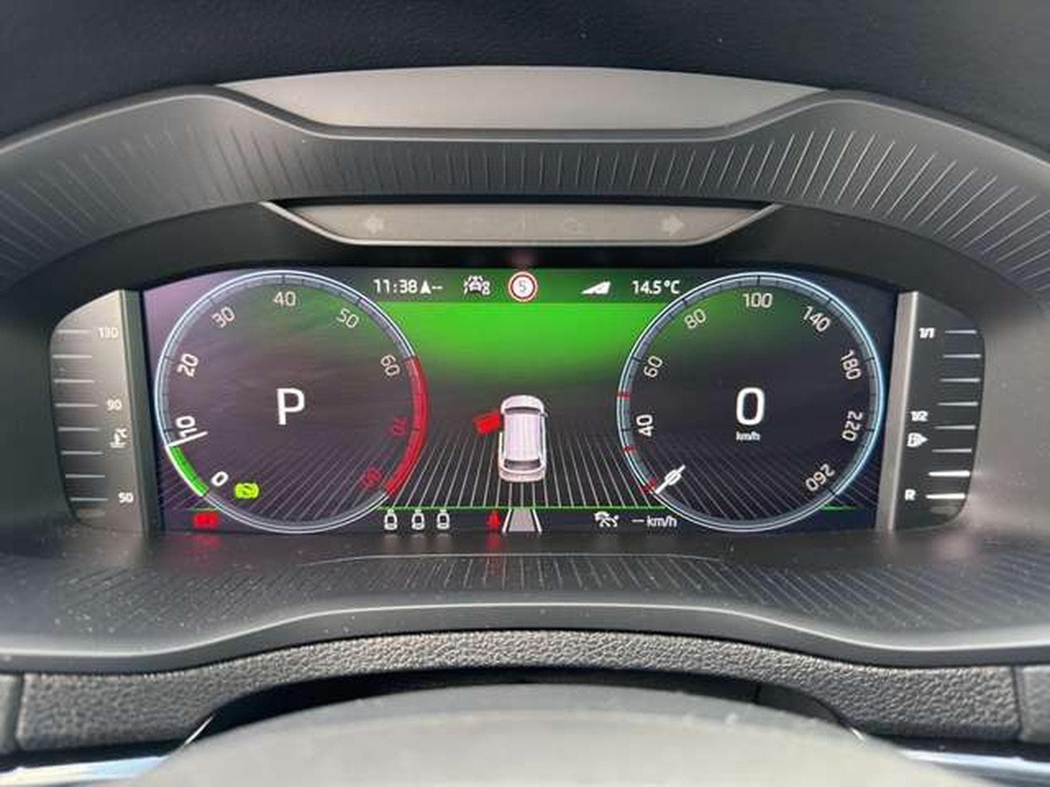 Skoda Karoq Sportline 4x4/AHK/NAVI/ACC/Kamera/DCC (2023) - Photo 11