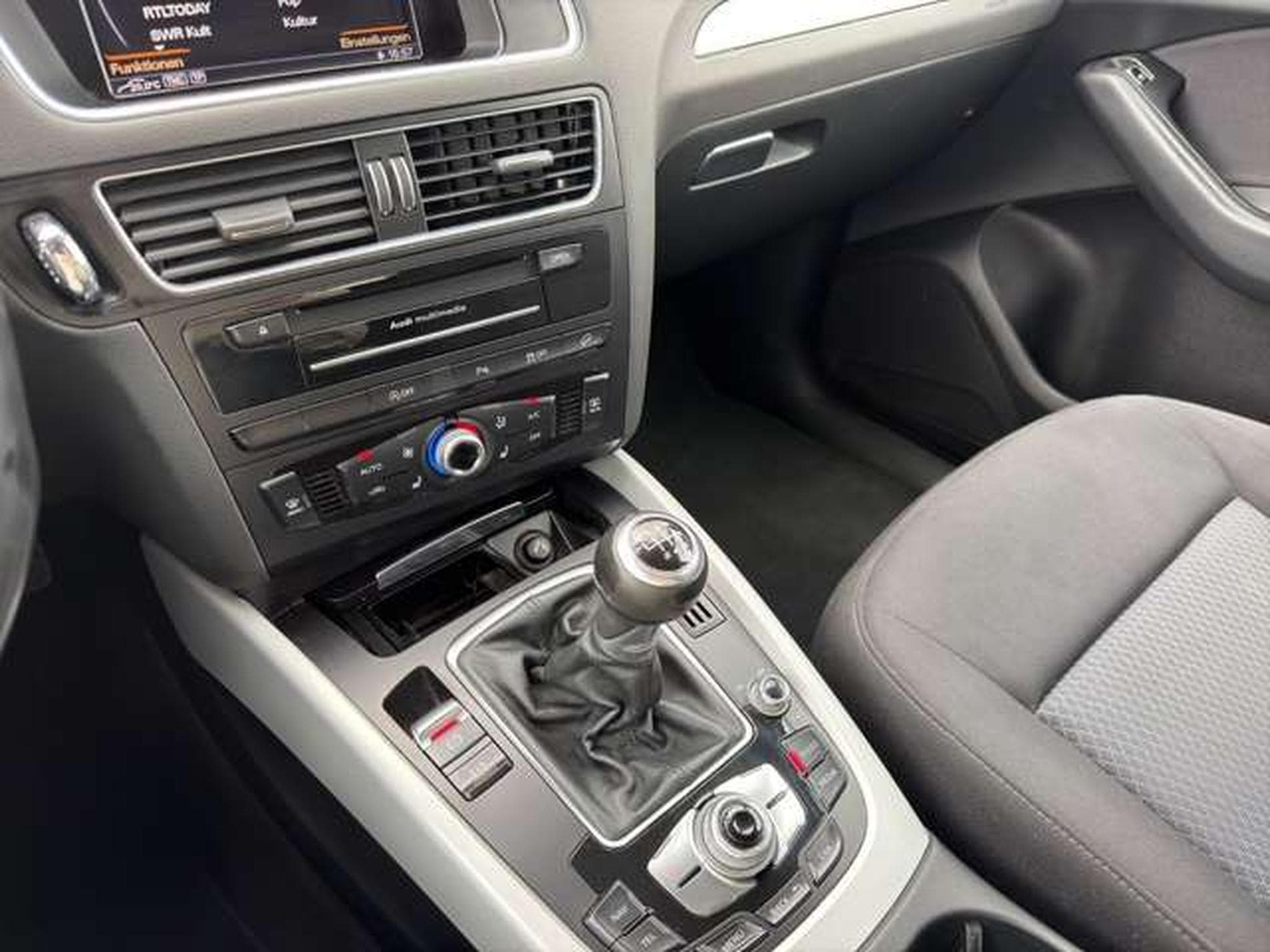 Audi Q5 2.0 TDI quattro/Navi/Kamera/19"/Xenon (2016) - Photo 15