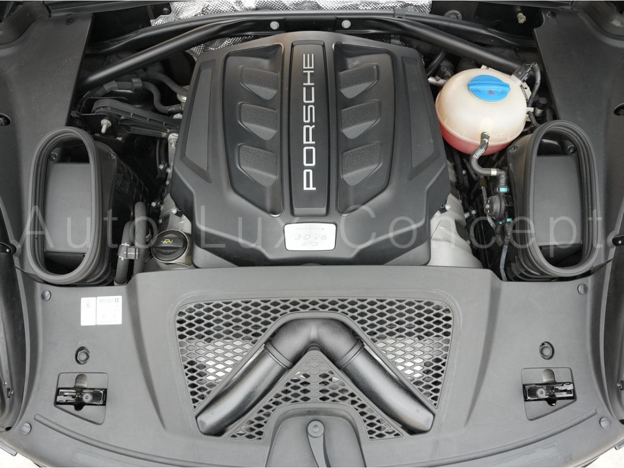 Porsche Macan GTS (2016) - Photo 25