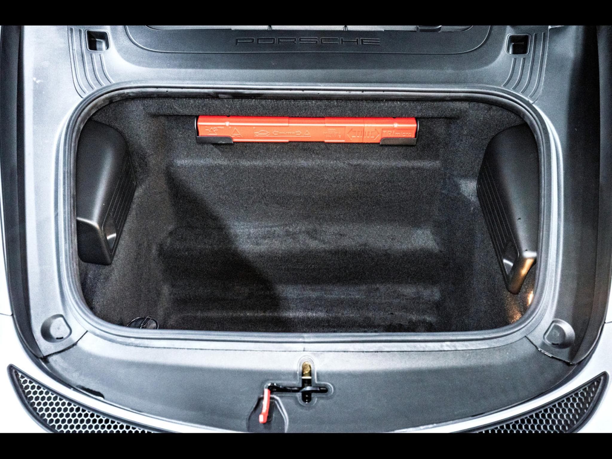 Porsche Cayman 718 GT4 MANUAL-6 - GT-SILVER METALLIC - PPF (2020) - Photo 15