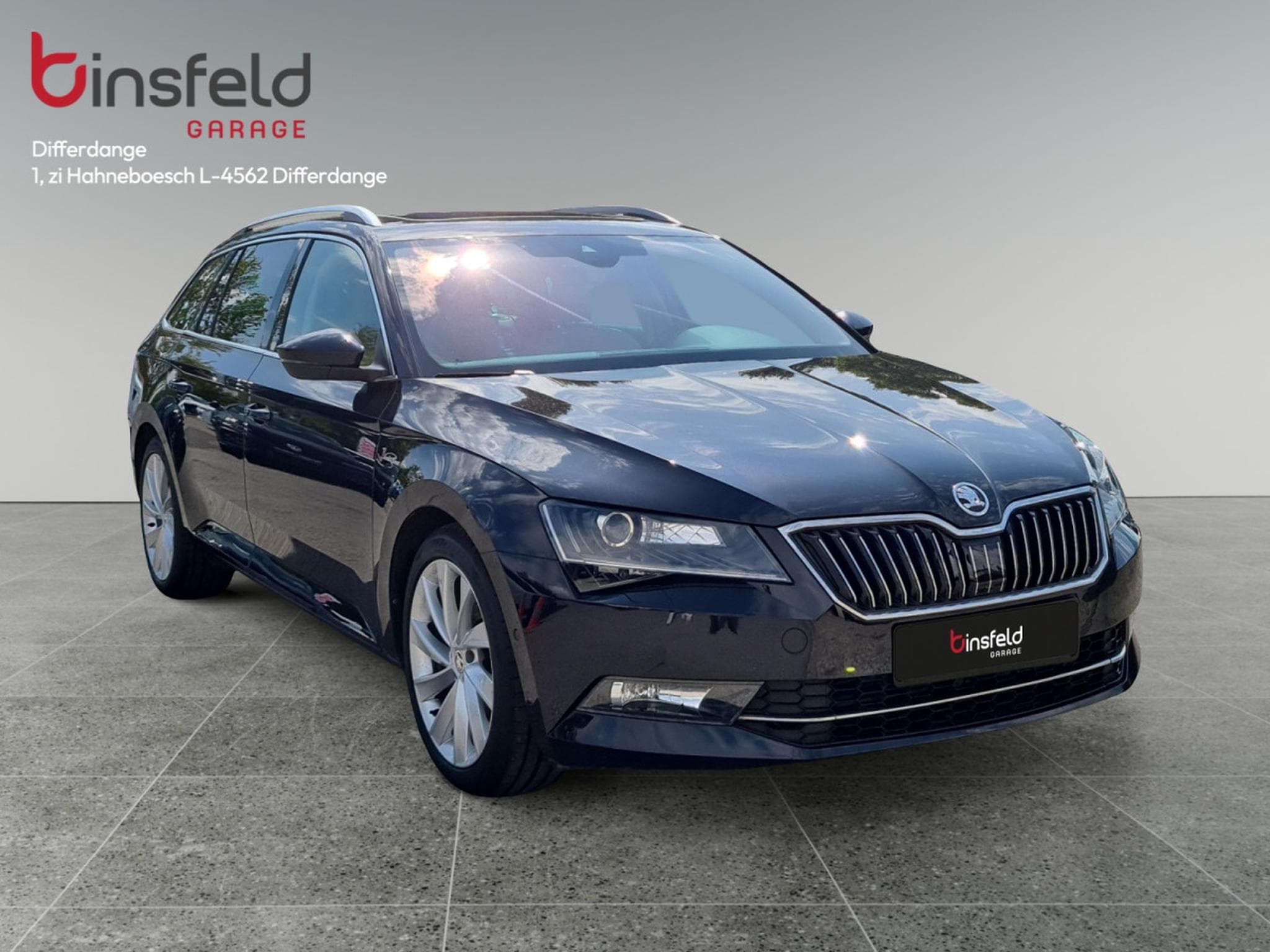 Skoda Superb 1.8 TSI Style DSG Laurin & Klement (2016) - Foto 7