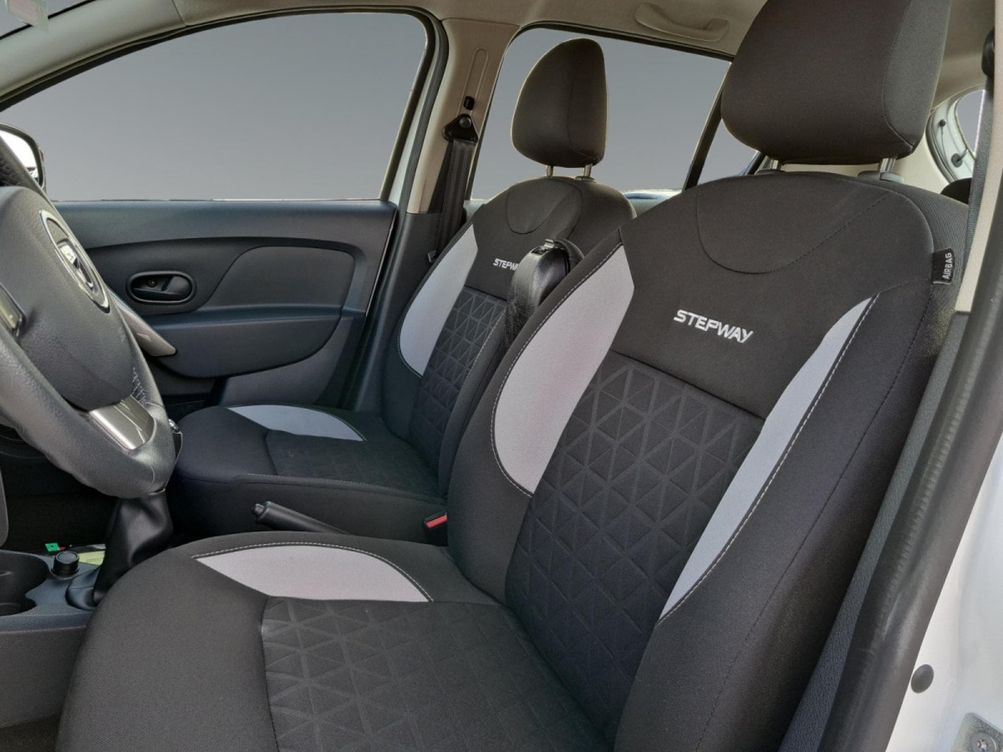 Dacia Sandero 0.9 TCe Lauréate (2015) - Foto 10