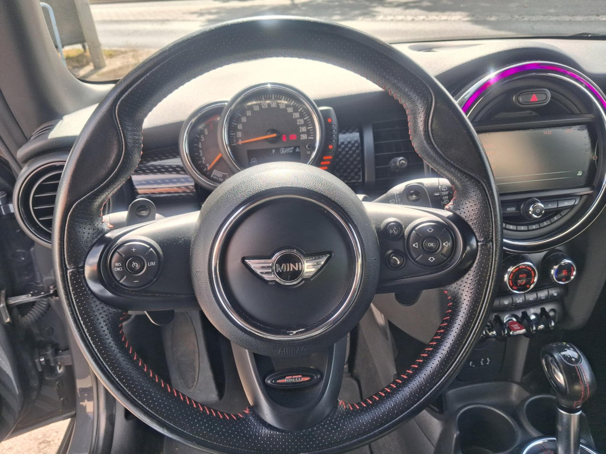 Mini Cooper S JCW LINE 192 CH BOITE AUTO *GARANTIE 24 MOIS* (2015) - Photo 10