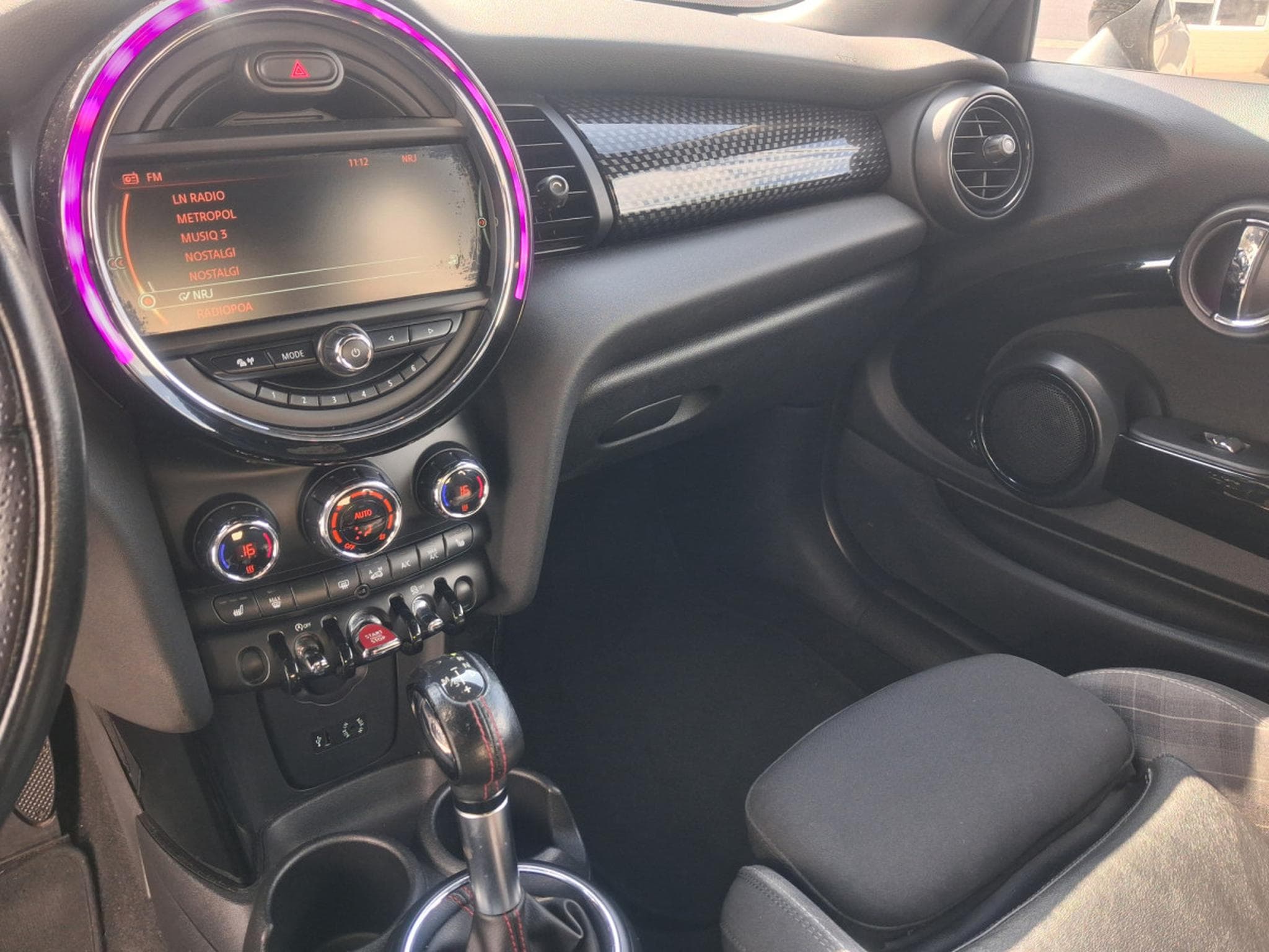 Mini Cooper S JCW LINE 192 CH BOITE AUTO *GARANTIE 24 MOIS* (2015) - Photo 11