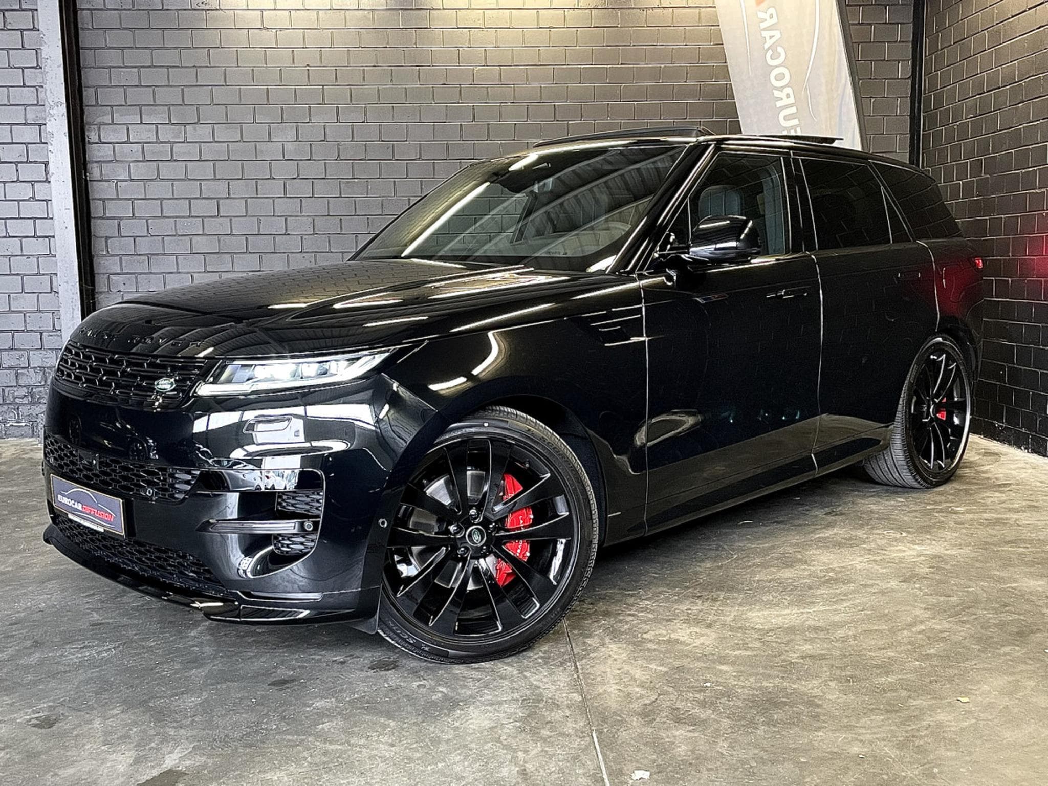 Land-Rover Range Rover Sport 3.0 P460e 460ch PHEV Dynamic HSE AWD * TVA DEDUCT. * (2024) - Photo 2