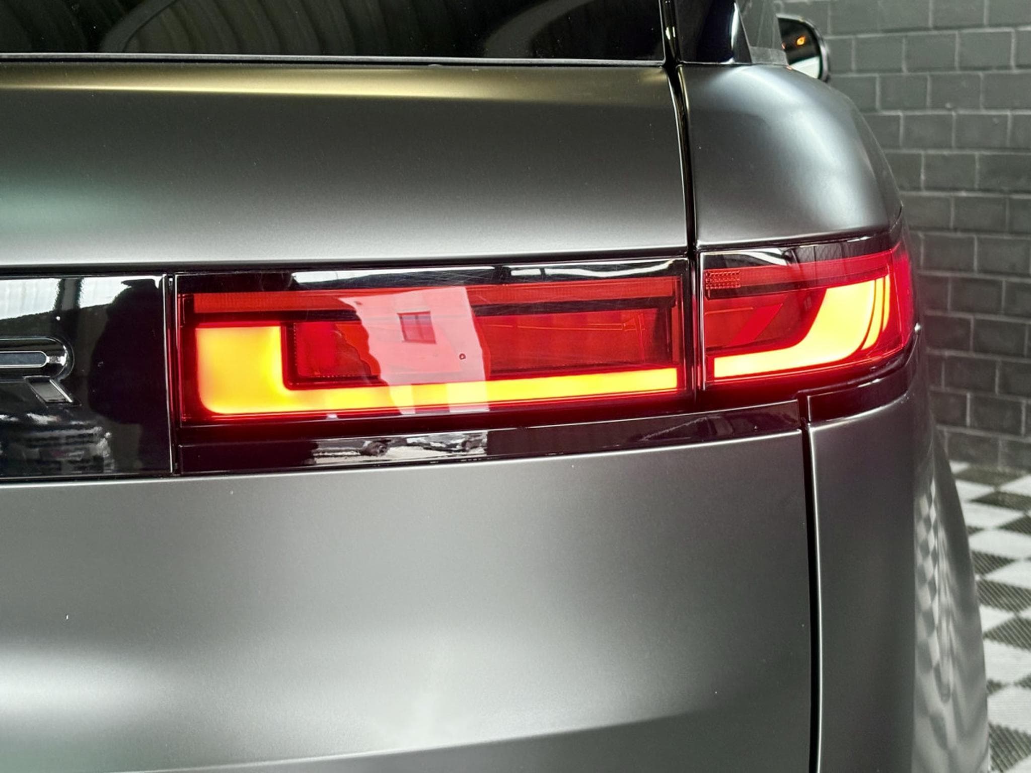 Land-Rover Range Rover Sport 3.0 P460e 460ch PHEV Dynamic HSE AWD * TVA DEDUCT. * (2024) - Photo 21