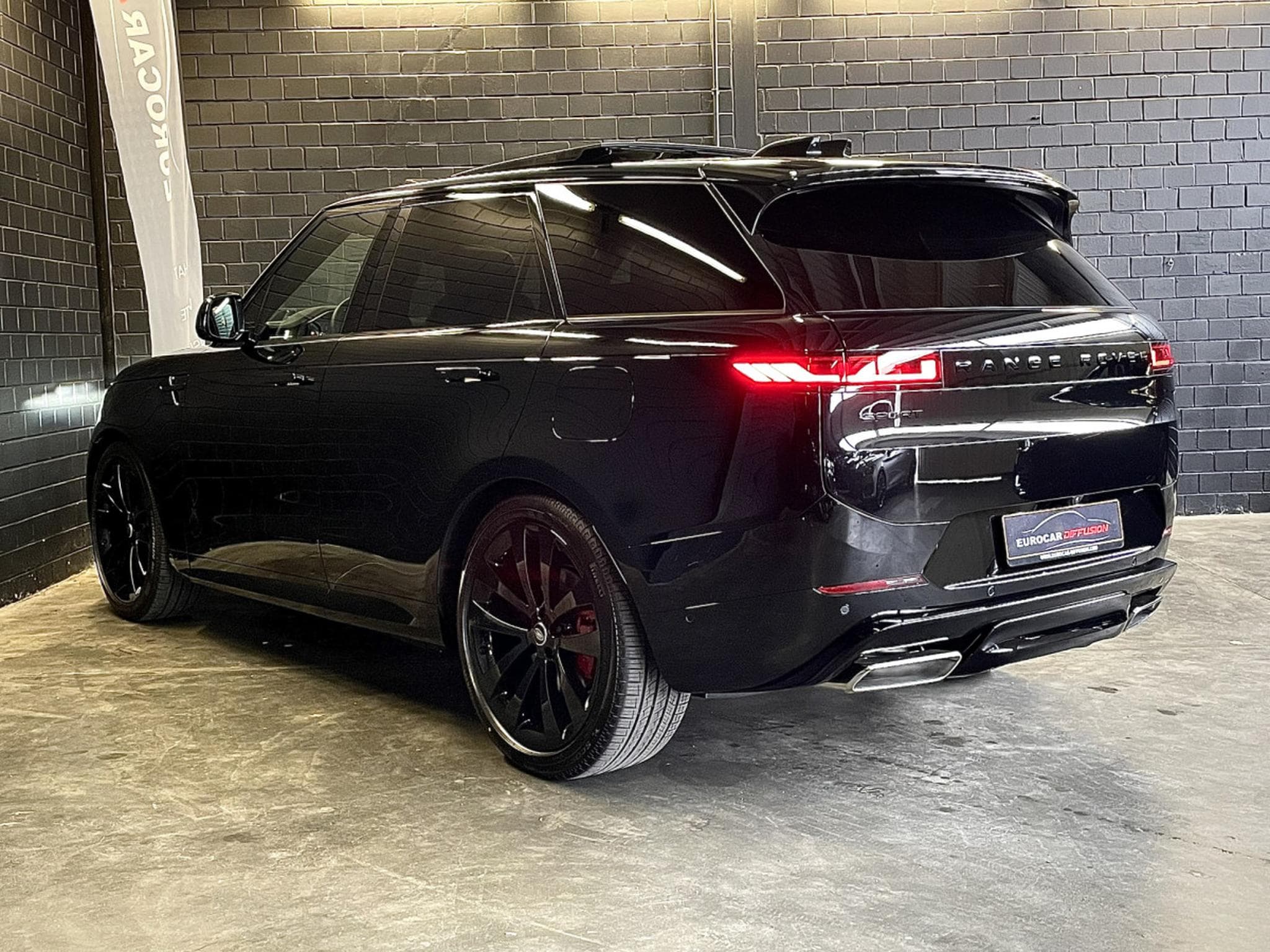 Land-Rover Range Rover Sport 3.0 P460e 460ch PHEV Dynamic HSE AWD * TVA DEDUCT. * (2024) - Photo 6