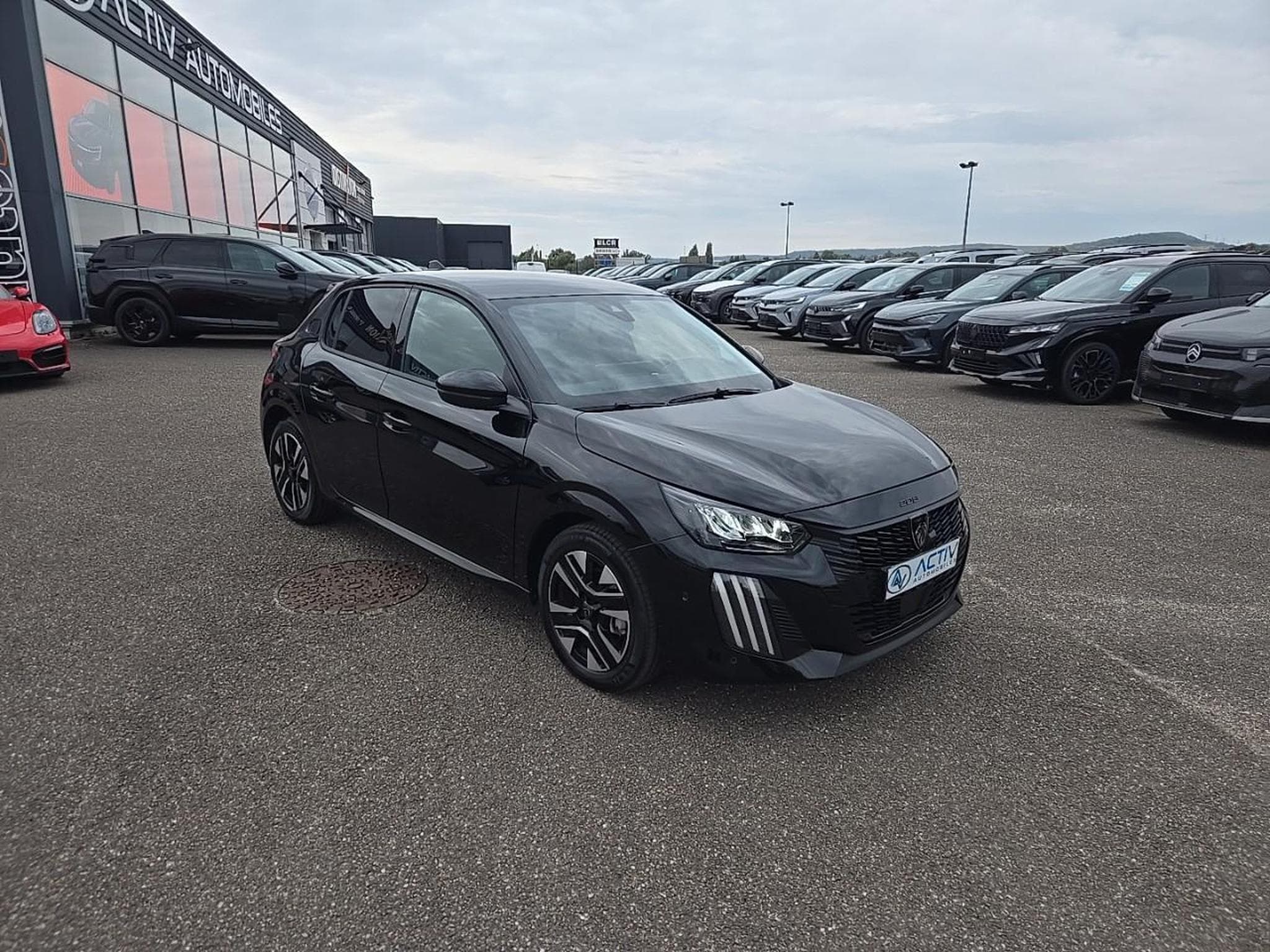 Peugeot 208 1.2 100 ALLURE (2025) - Foto 3