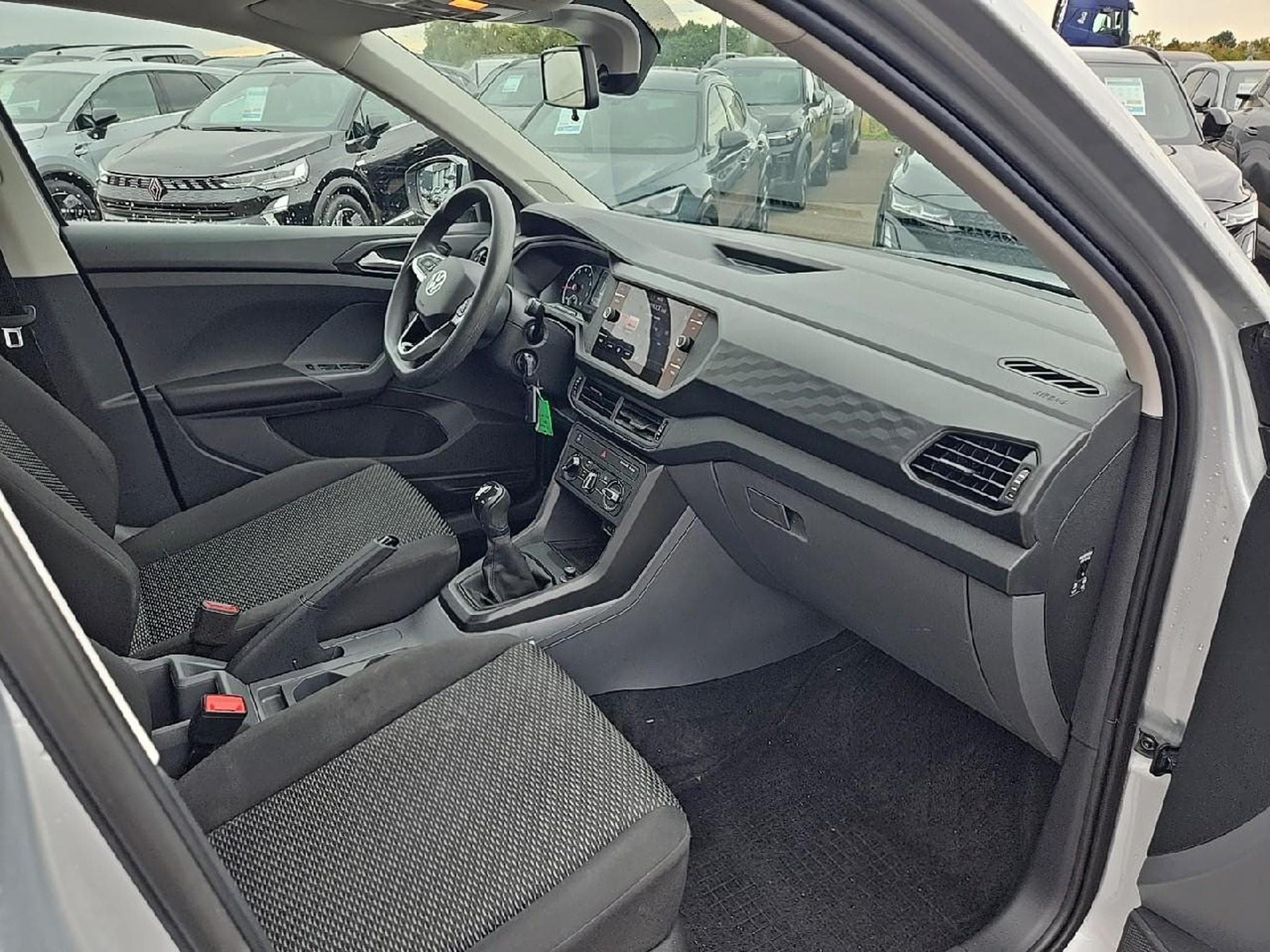 VW T-CROSS 1.0 TSI 95 LOUNGE (2021) - Foto 11