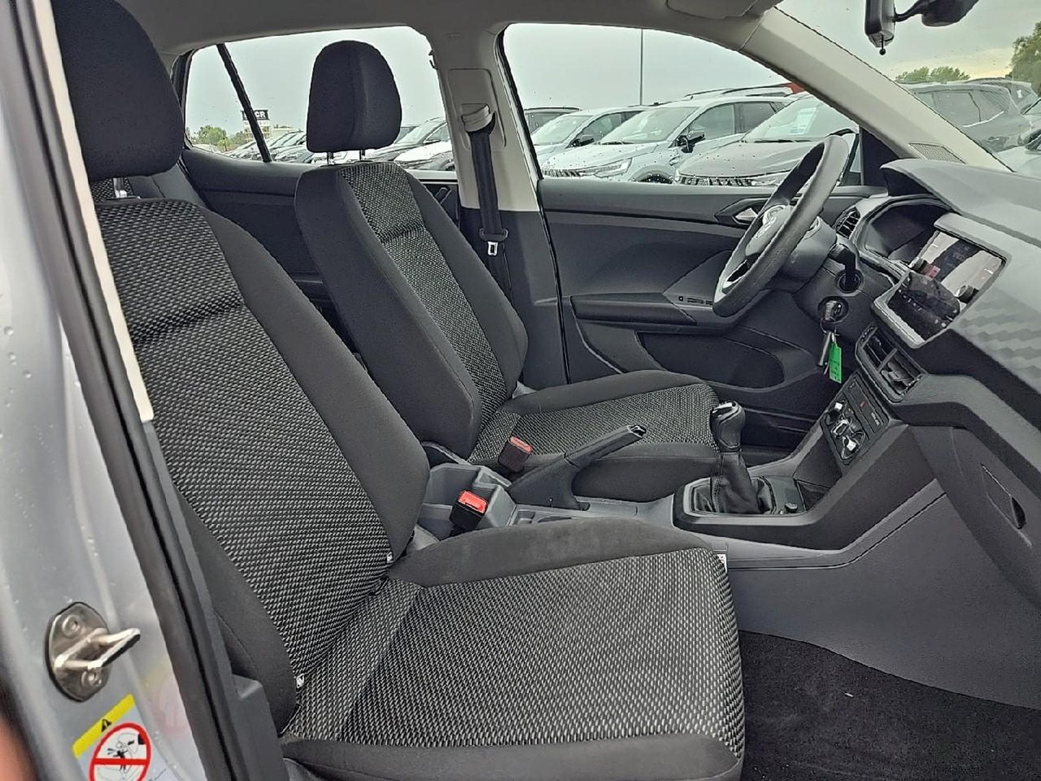 VW T-CROSS 1.0 TSI 95 LOUNGE (2021) - Foto 12