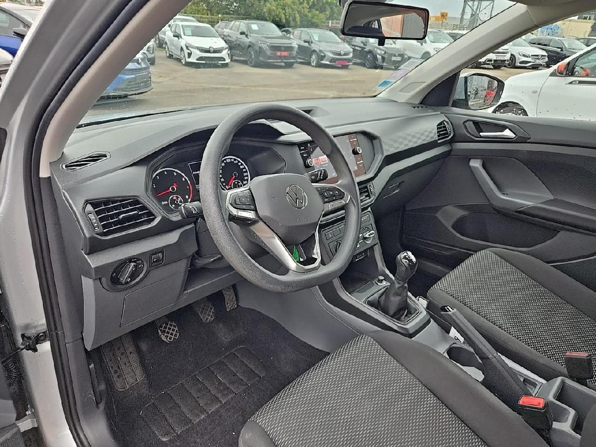 VW T-CROSS 1.0 TSI 95 LOUNGE (2021) - Foto 14