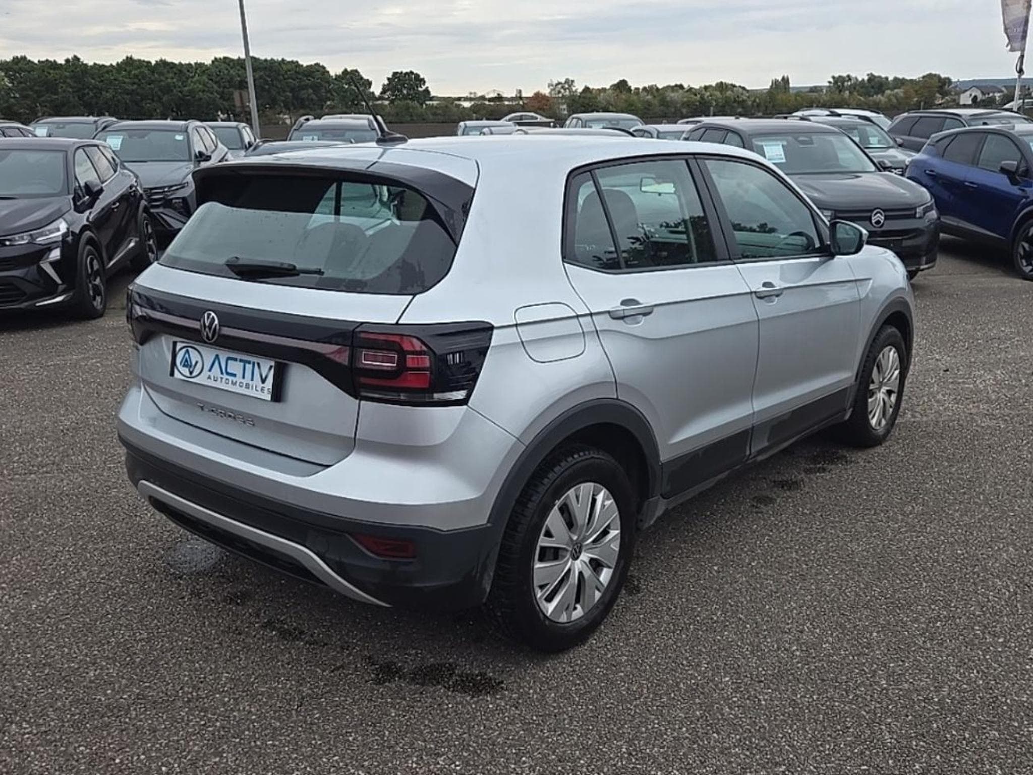 VW T-CROSS 1.0 TSI 95 LOUNGE (2021) - Foto 5