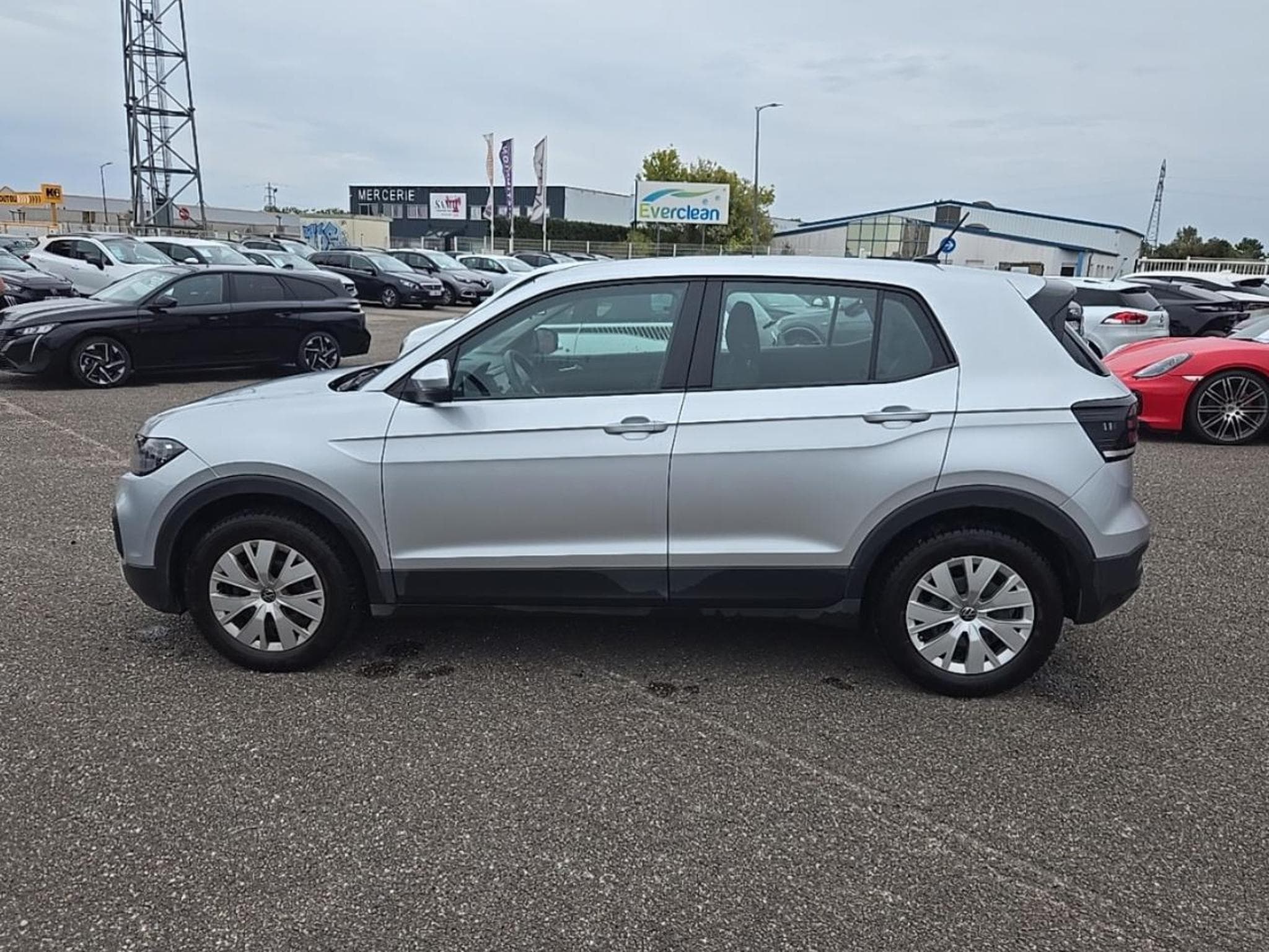 VW T-CROSS 1.0 TSI 95 LOUNGE (2021) - Foto 8