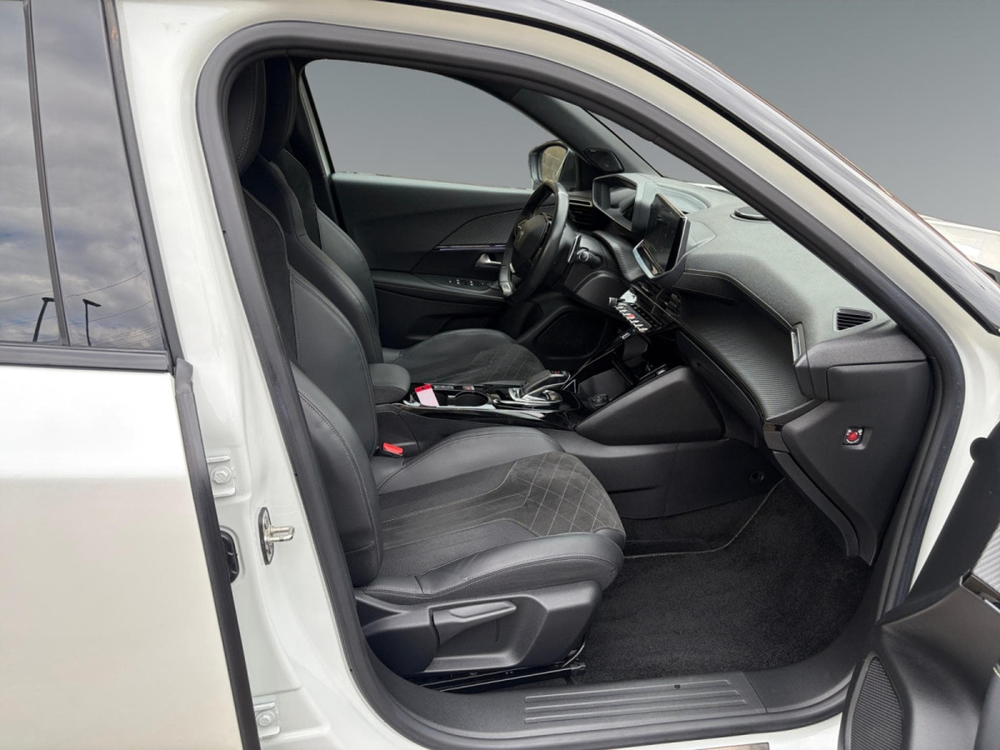 Peugeot 2008 II GT 5D AUTO8 SUV (2020) - Photo 12