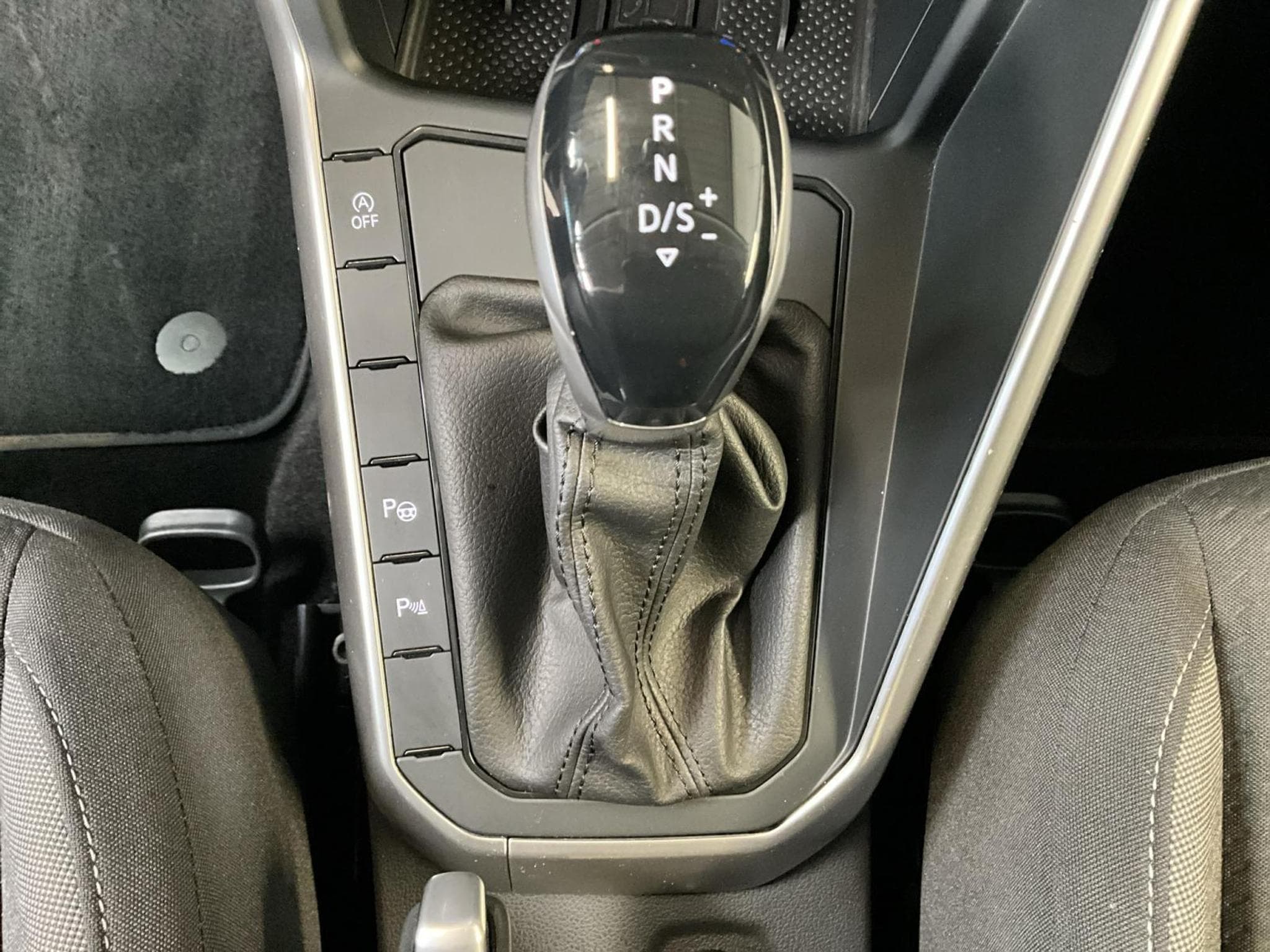 VW Polo Life+DSG+Led+CarPlay (2025) - Photo 12