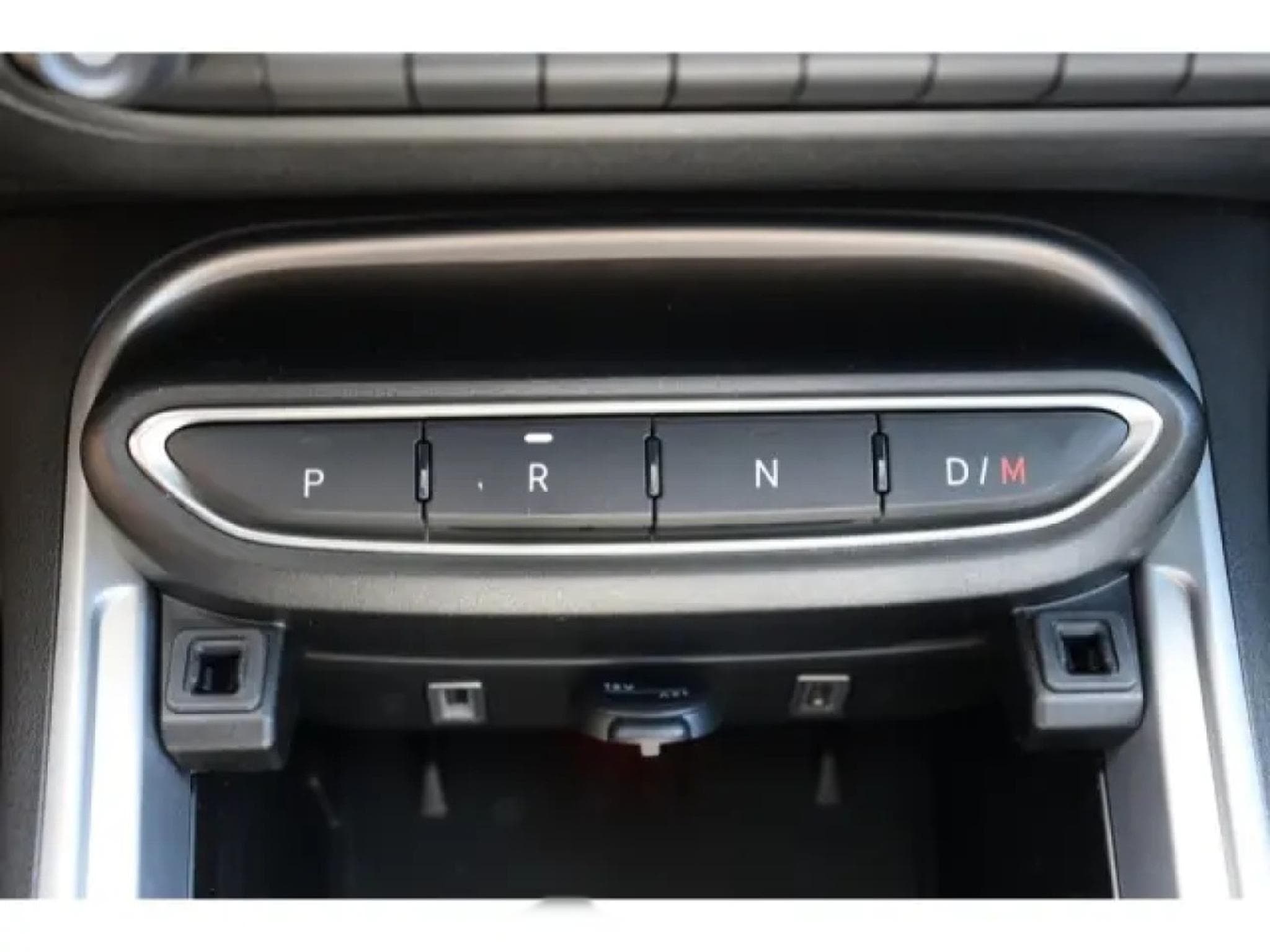 Jeep Avenger Overland 4xe HYBRID (2026) - Foto 23