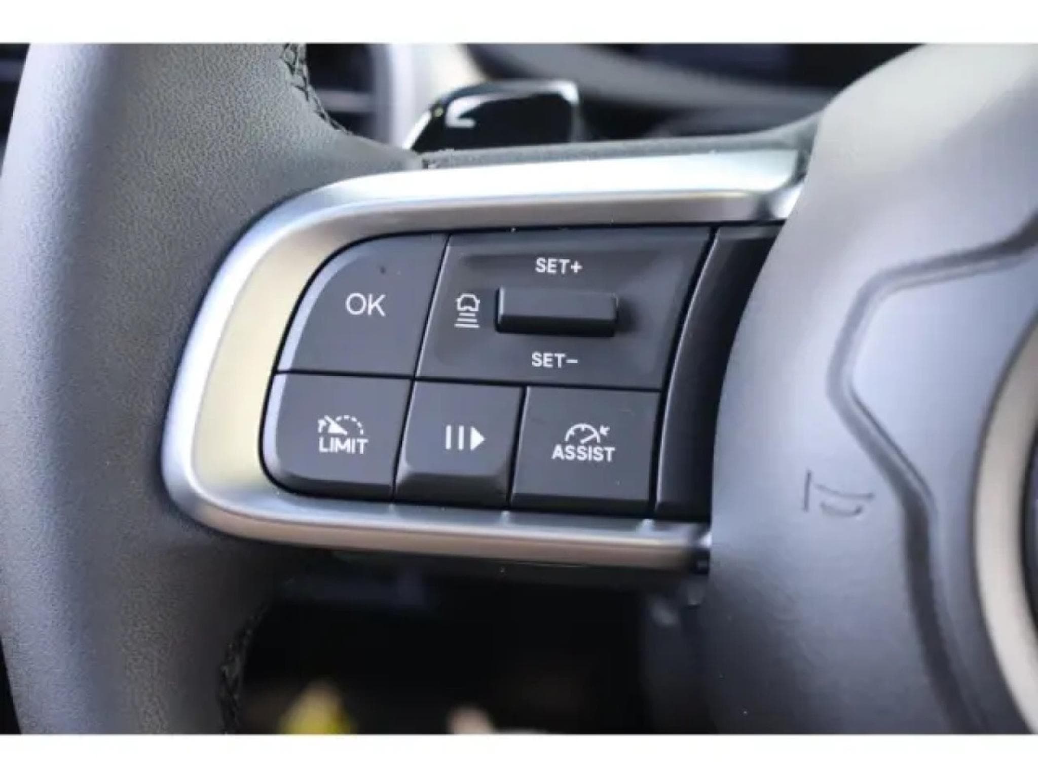 Jeep Avenger Overland 4xe HYBRID (2025) - Foto 13