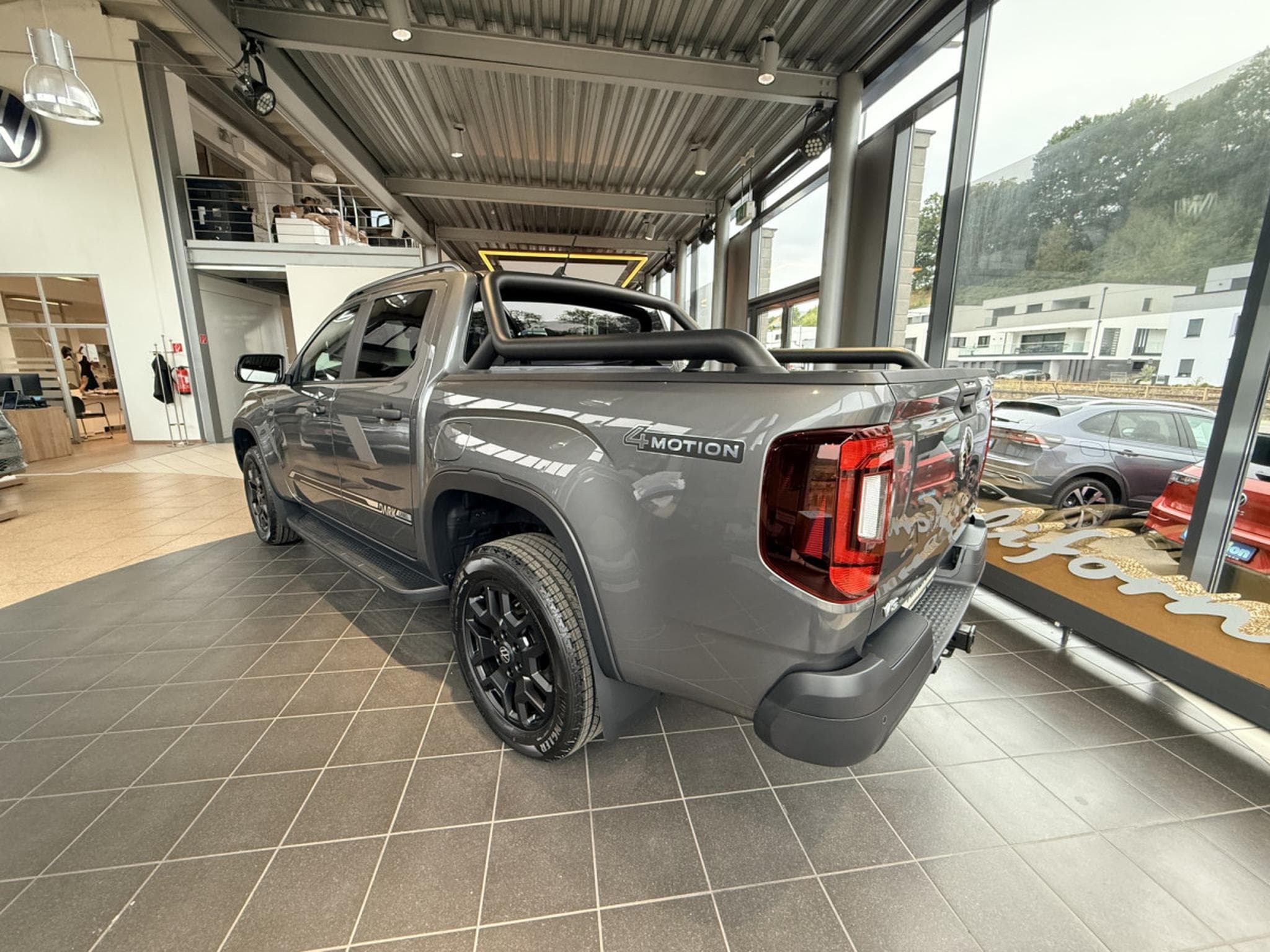 VW Amarok Dark Label 3.0 TDI 4MOTION Boîte 10 vitesses automatique 240 (2026) - Photo 3