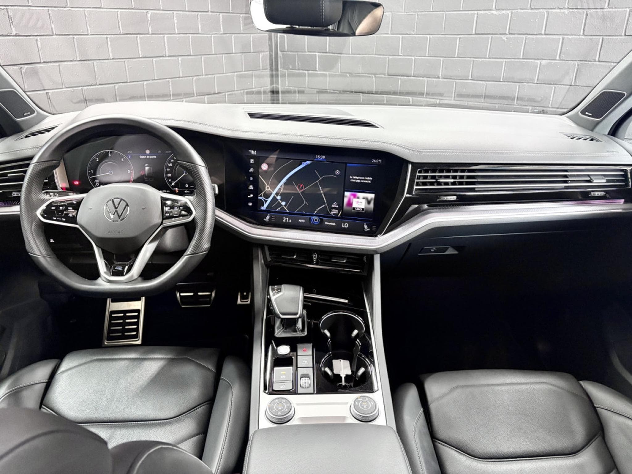 VW Touareg R-Line 4Motion 3.0 TDI 231 CV *PANO *MATRIX* 360° * ATTELAGE (2022) - Photo 10