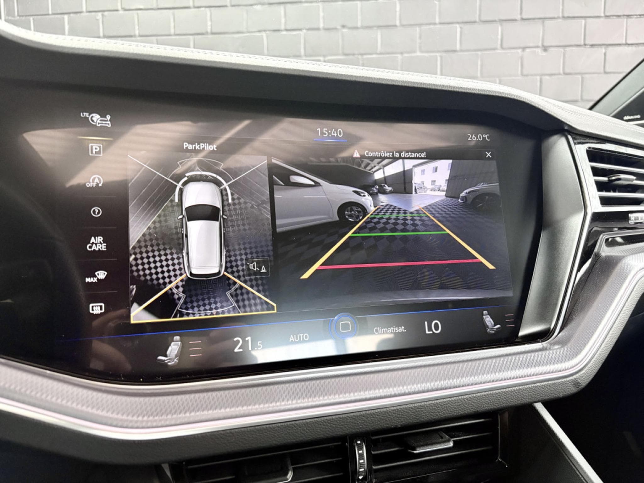 VW Touareg R-Line 4Motion 3.0 TDI 231 CV *PANO *MATRIX* 360° * ATTELAGE (2022) - Photo 17
